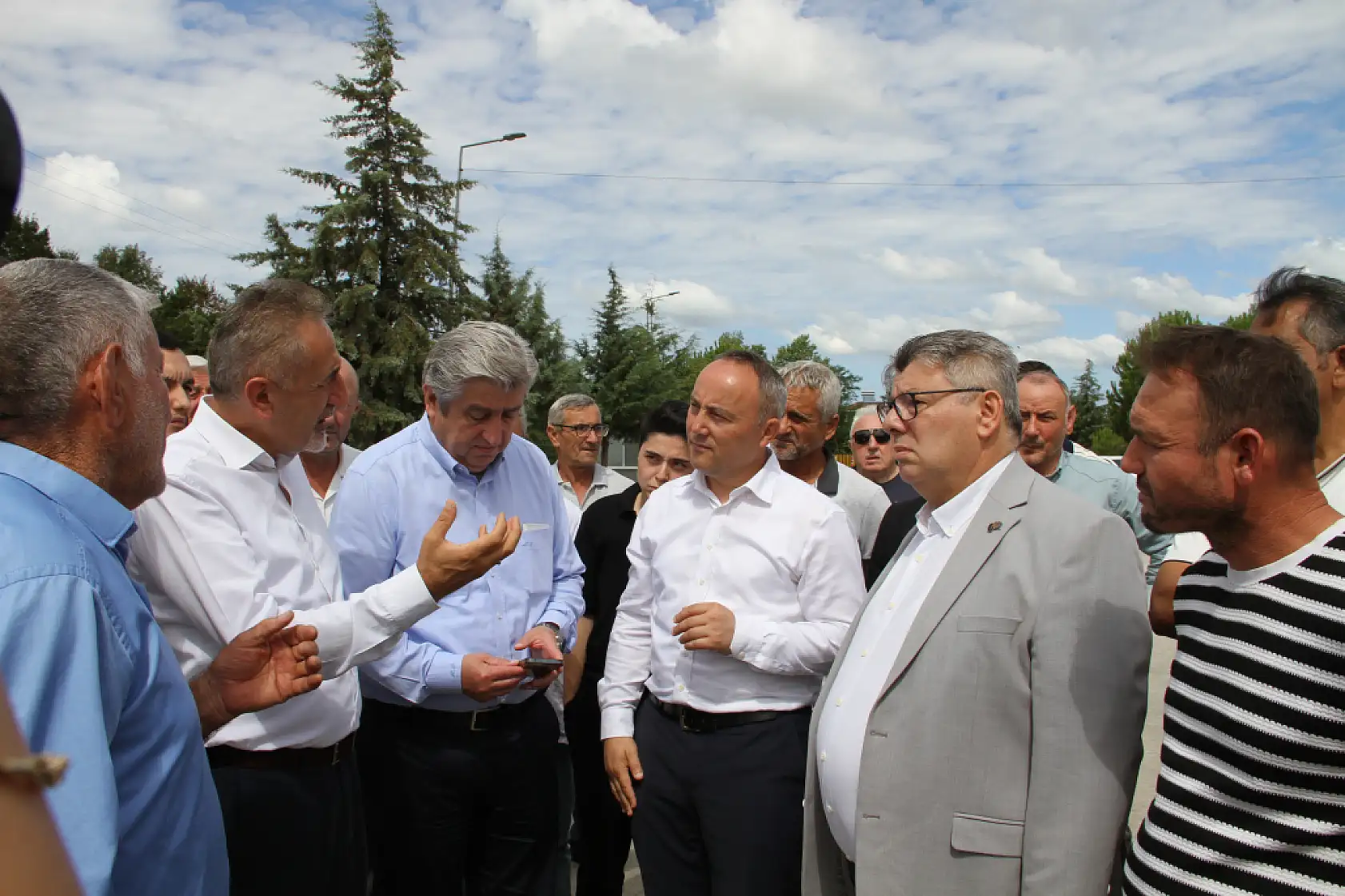 Çöp Kokusu İsyanı CHP'li Milletvekilleri kötü kokuyu yerinde inceledi