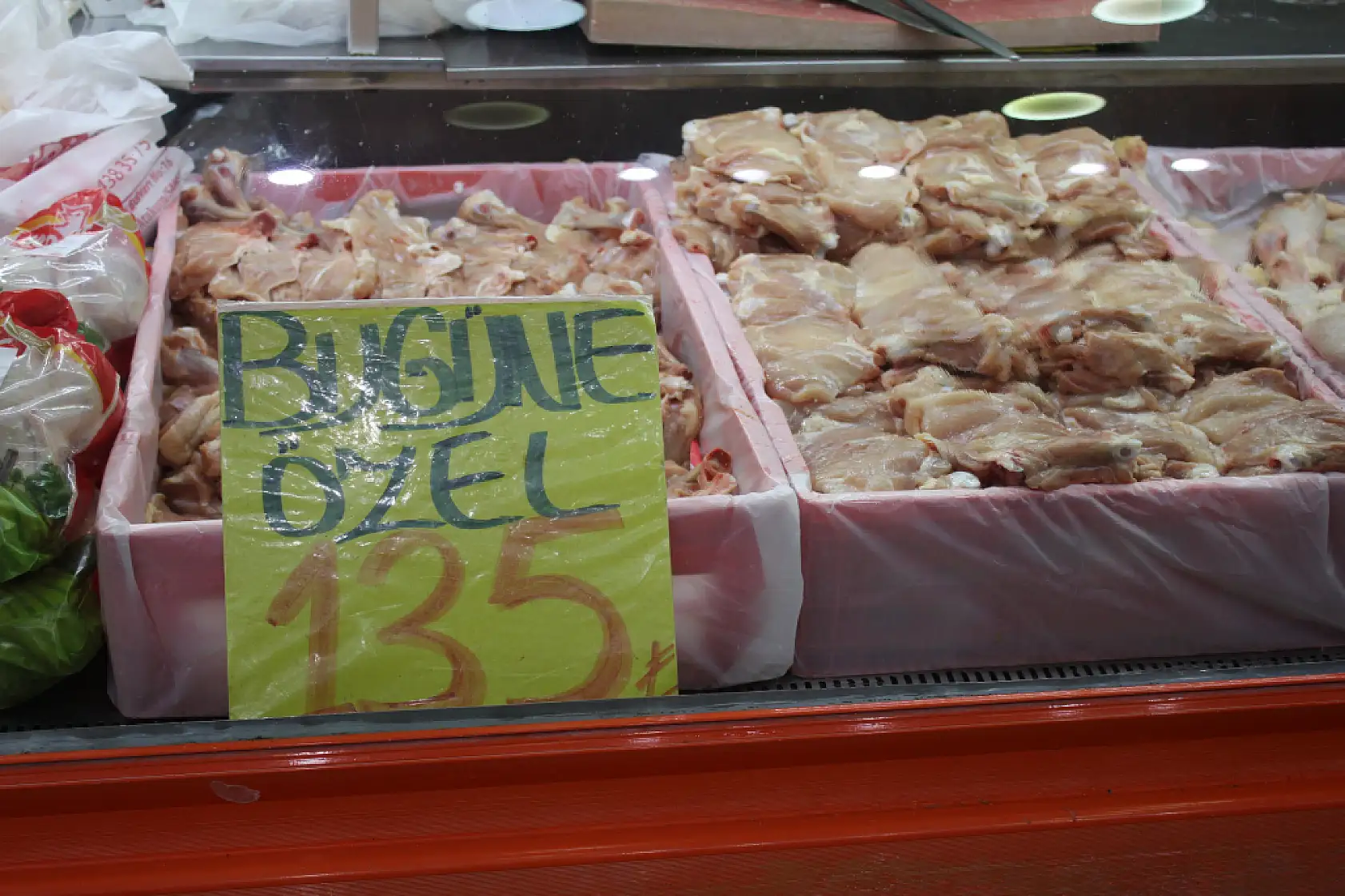 Balık sezonu açıldı tavuk satışlarında düşüş var mı?