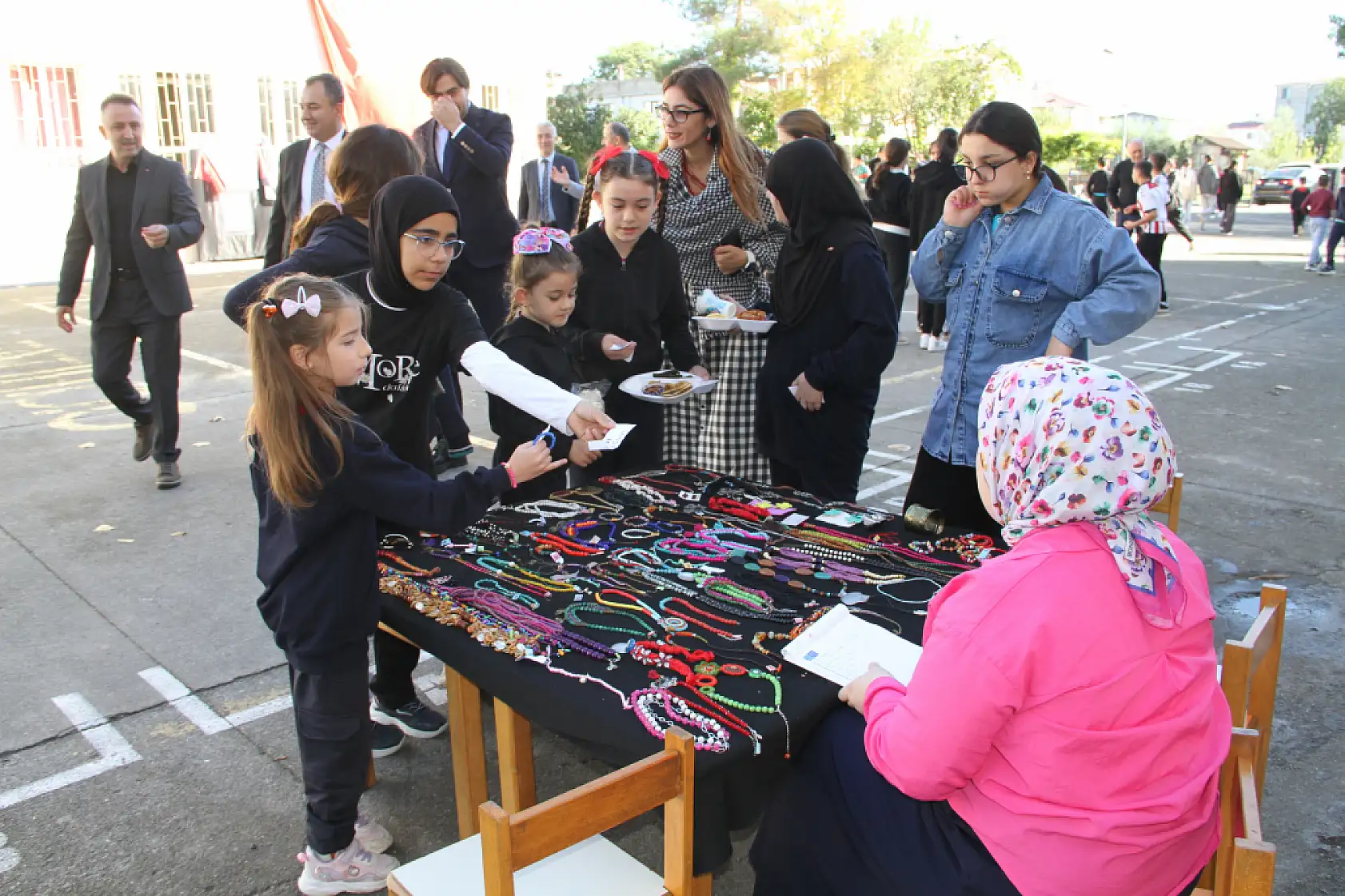 Öğrencilerden Gazze Yararına Kermes