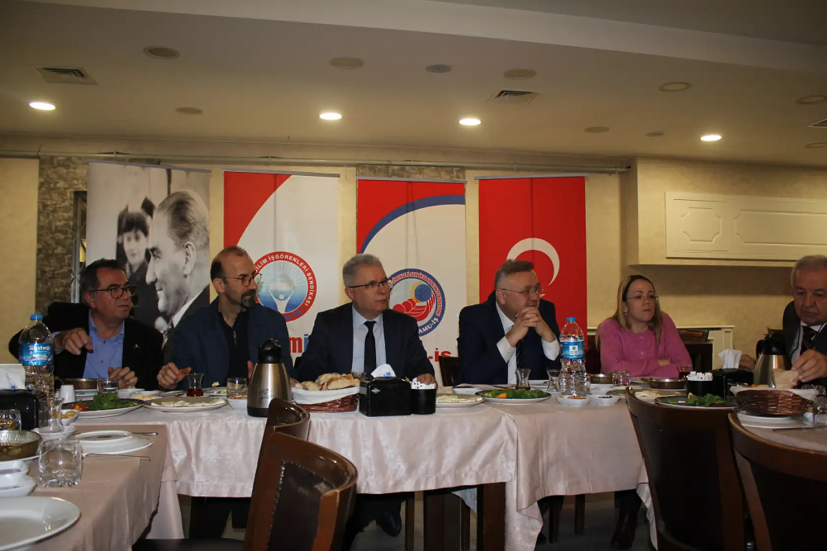 Eğitim-İş'ten Gazetecilere Anlamlı Buluşma 'Gerçek Basına İhtiyacımız Var'