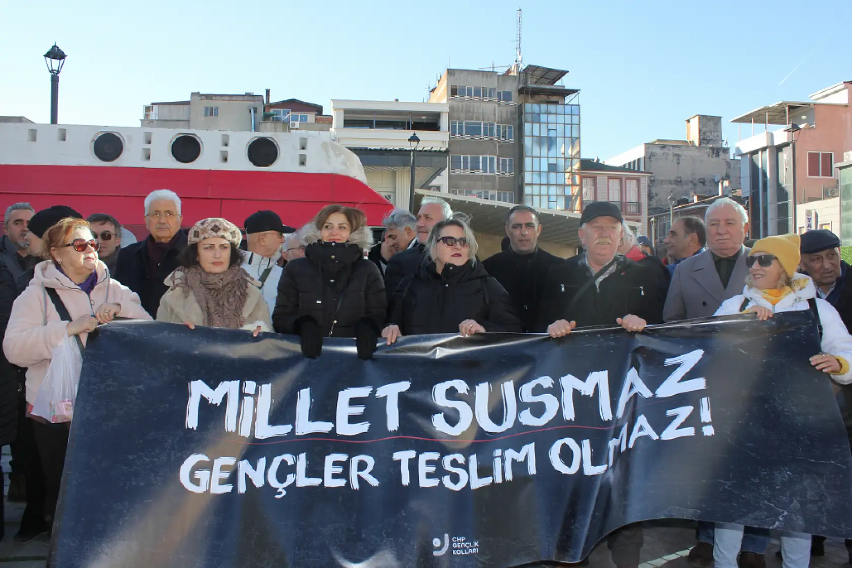 CHP Samsun'dan Sert Mesaj: 'Adalet Tutsak Edilemez, Sandık Gelecek!'