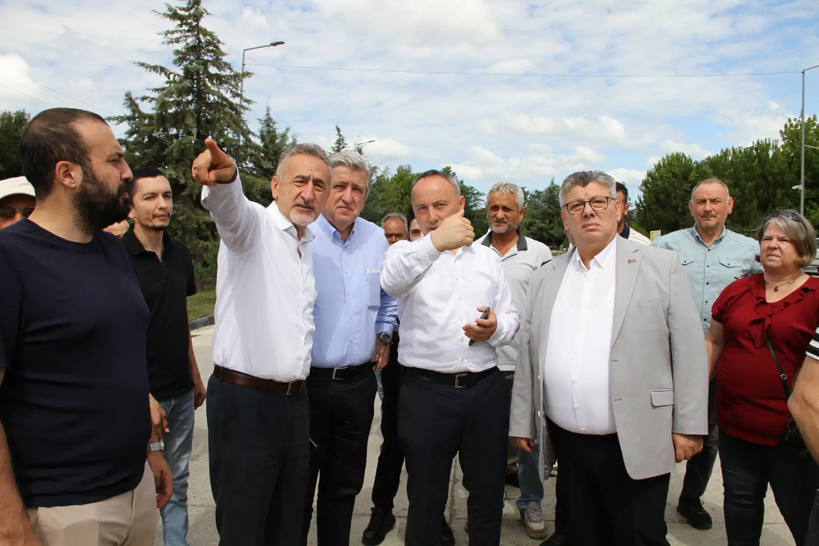 Çöp Kokusu İsyanı CHP'li Milletvekilleri kötü kokuyu yerinde inceledi