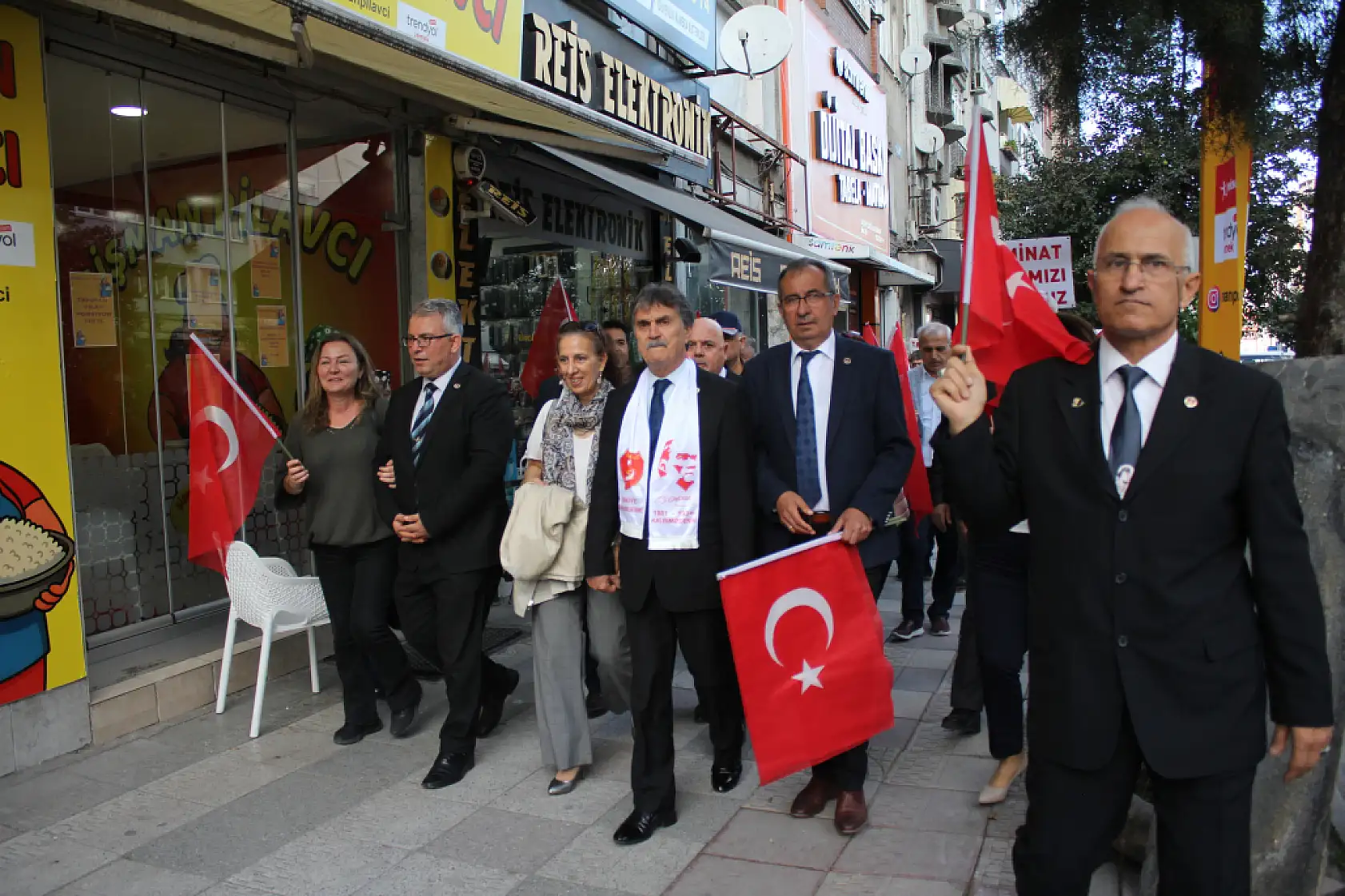 Emekli Astsubaylardan Samsun'da Hak Yürüyüşü 'Yaşarken de Değer Görmek İstiyoruz'