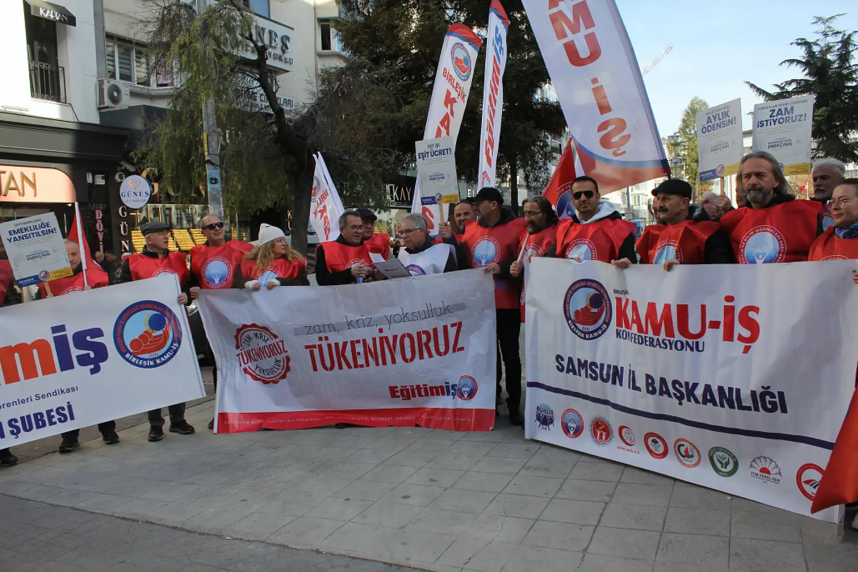 Birleşik Kamu-İş'ten Sert Tepki: 'Bu Bütçe Emek Düşmanıdır'