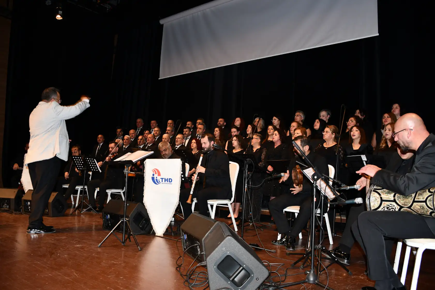 Vezirköprü Tüketici Hakları Derneği Türk Sanat Müziği Korosu'ndan konser