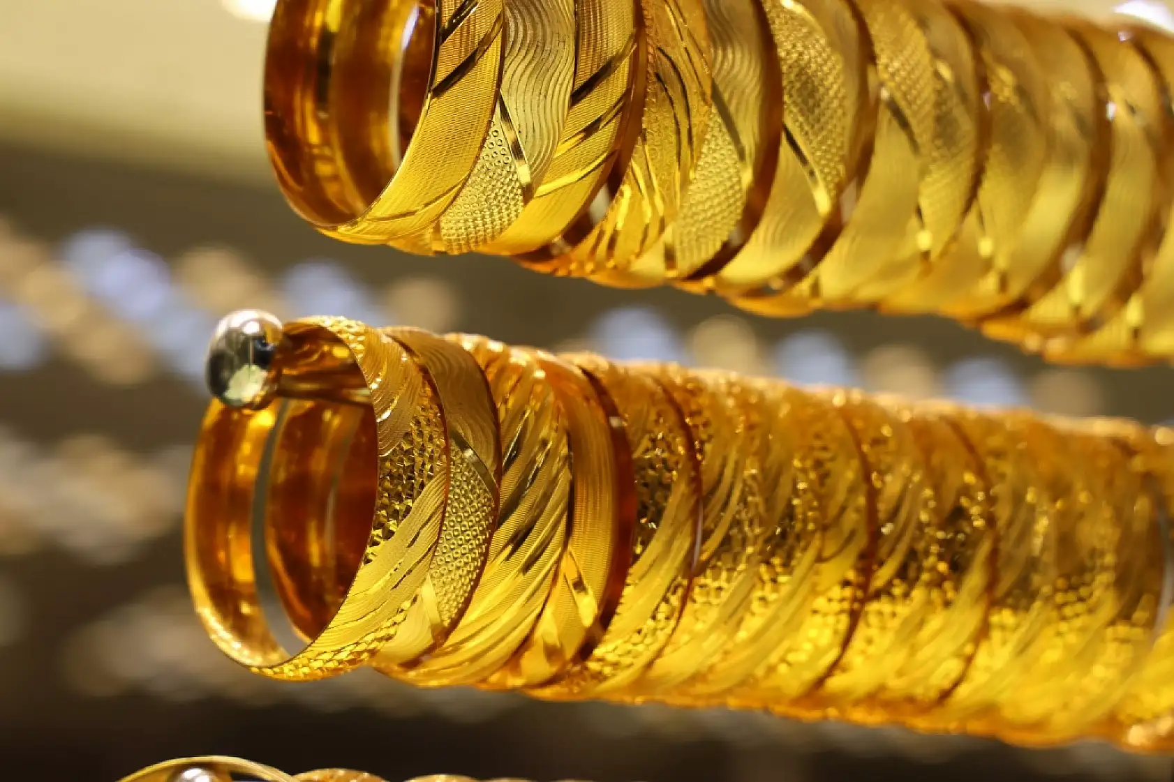 Gram Altında Rekor Üstüne Rekor: Yatırımcılar 5 Bin TL Sonrası Ne Yapmalı?