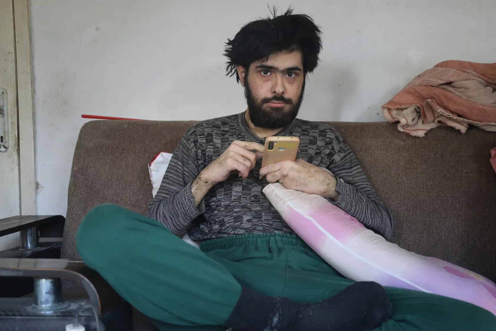 3 yıldır evden çıkmıyor