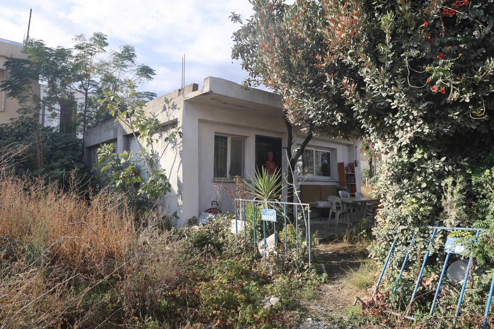 3 yıldır evden çıkmıyor