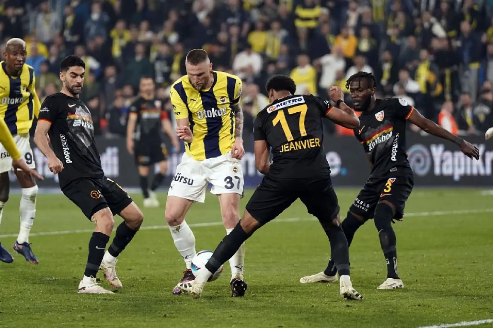 Fenerbahçe ile Kayserispor 49. randevuda