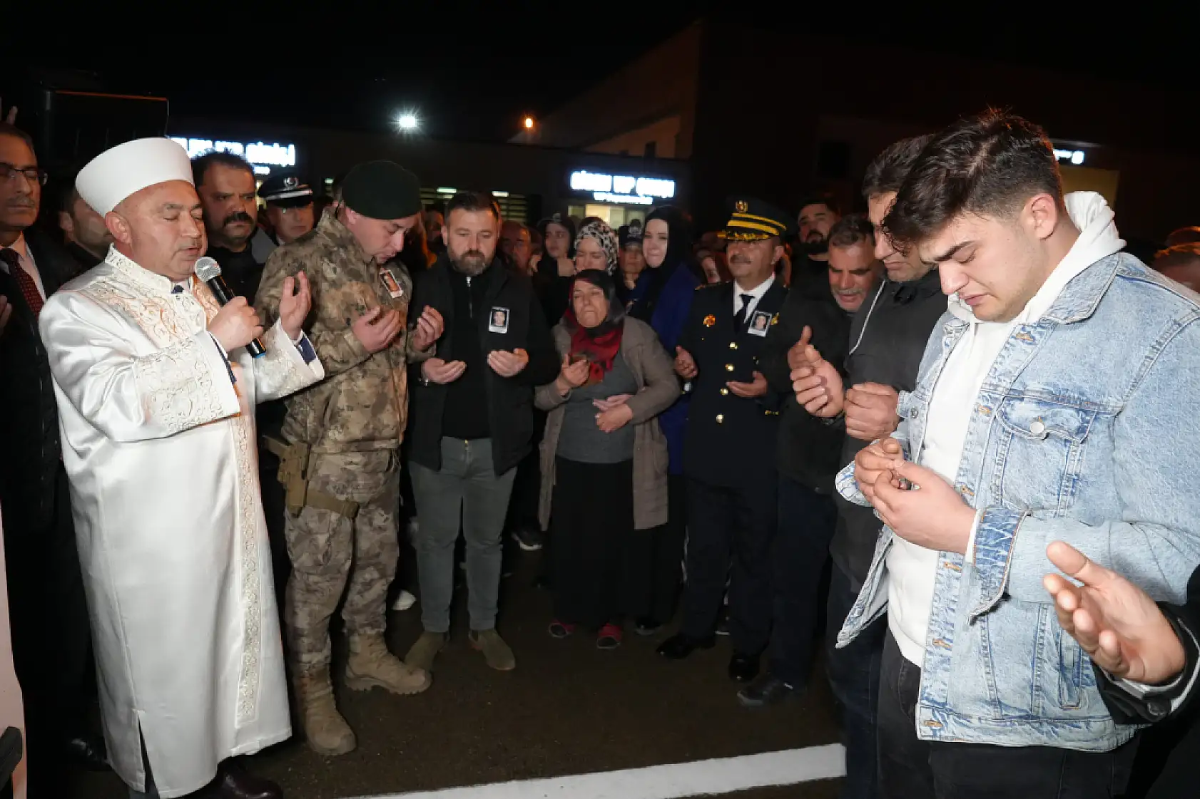 Şehit Polis Emre Albayrak'ın Naaşı Samsun'a Getirildi