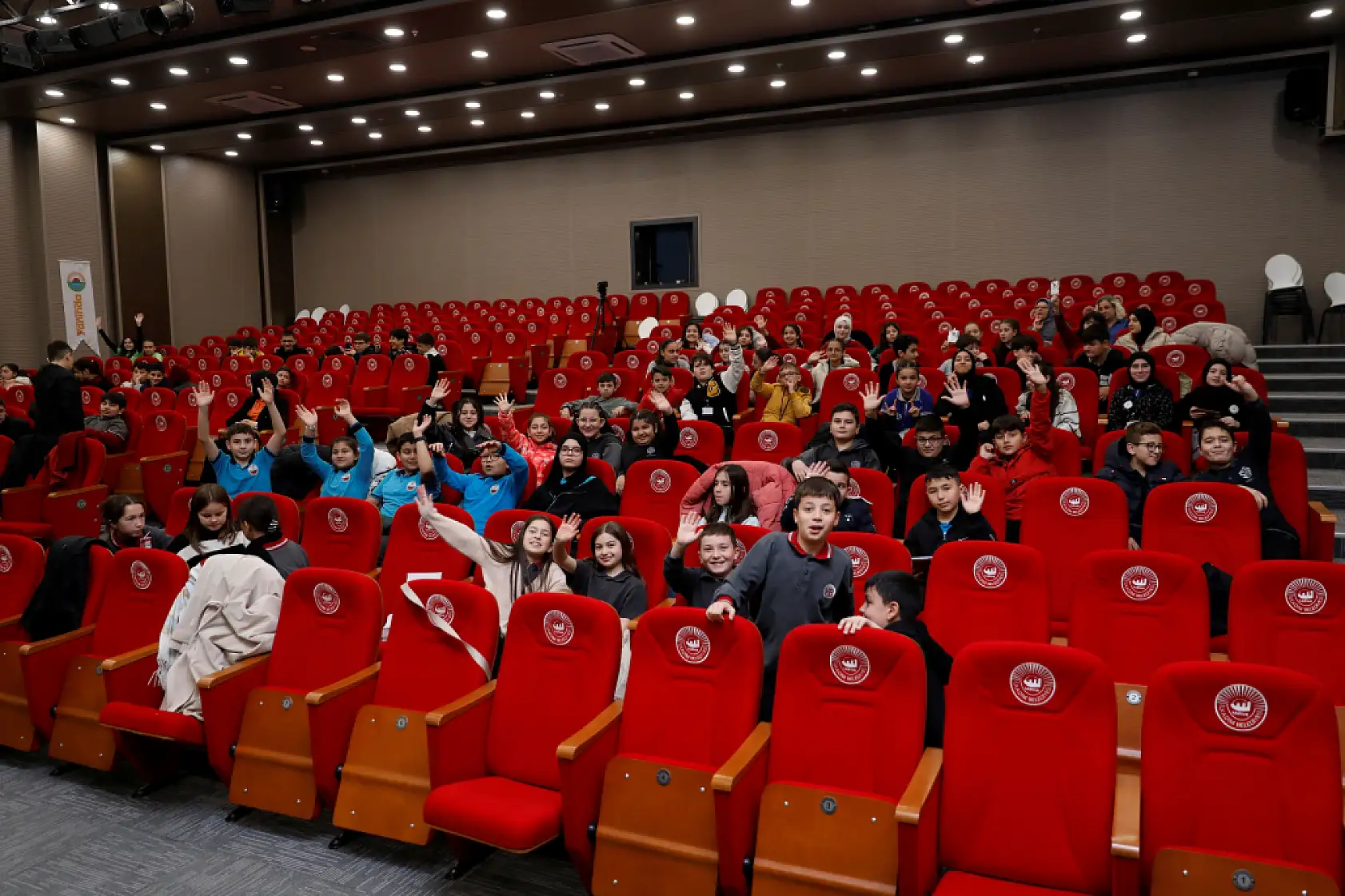 İlkadım'da seçimle oluşturulan Çocuk Meclisi genel kurulu yapıldı