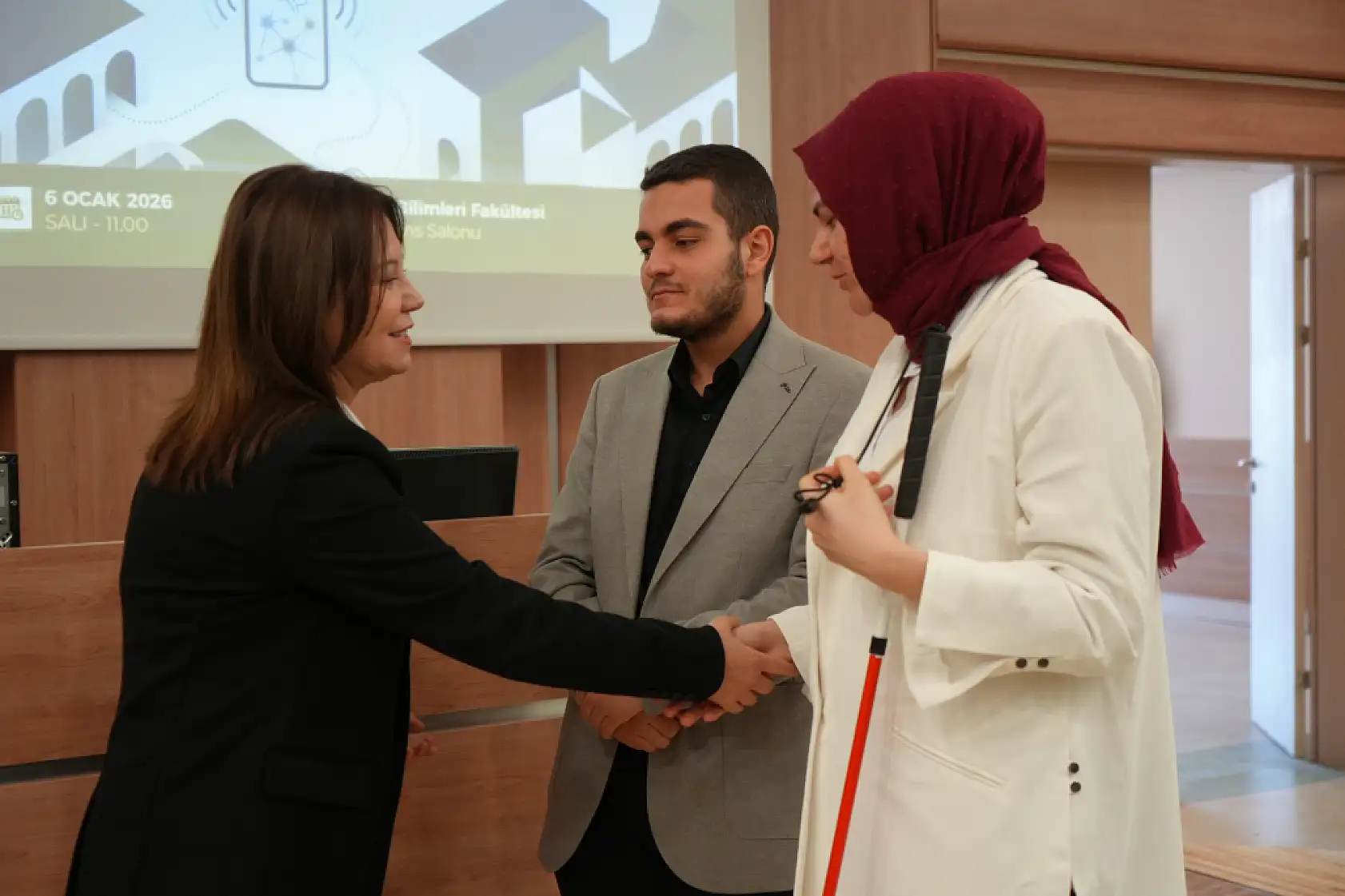 OMÜ'de görme engelliler için yapay zekâ destekli asistan devrede