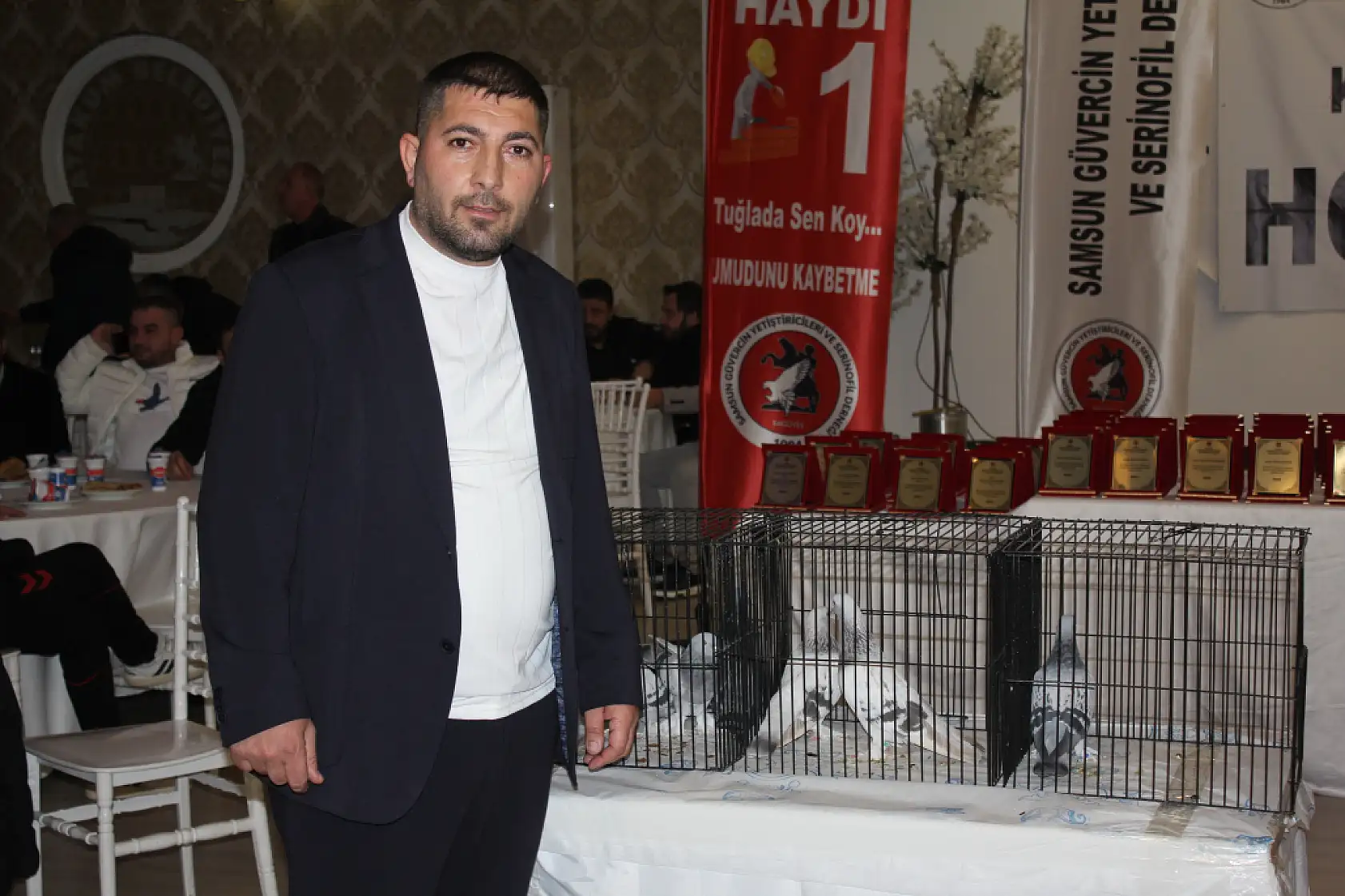 Samsun'da güvercin severler kupa töreninde buluştu