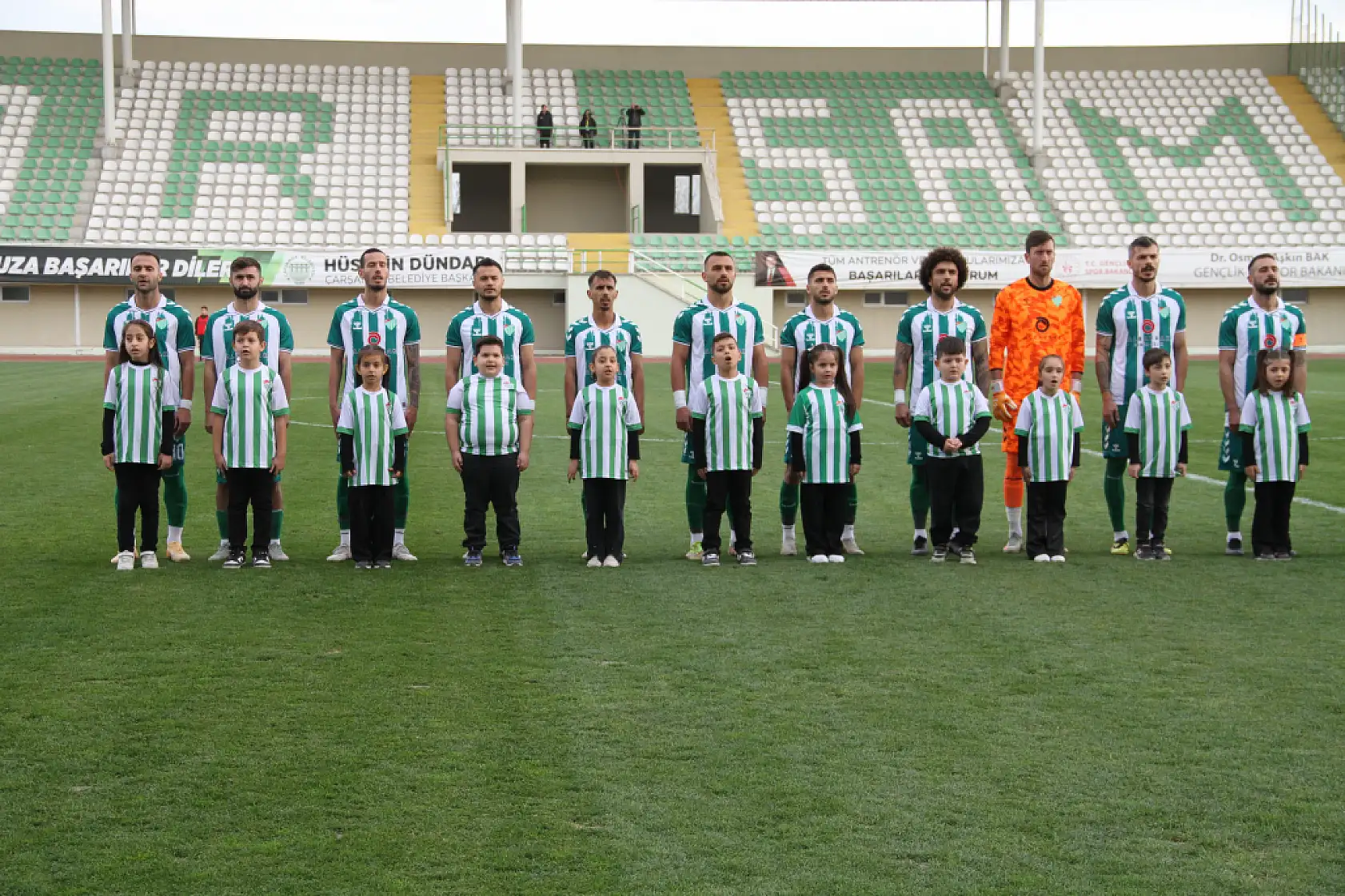 Çarşambaspor Turhal engelini tek golle geçti