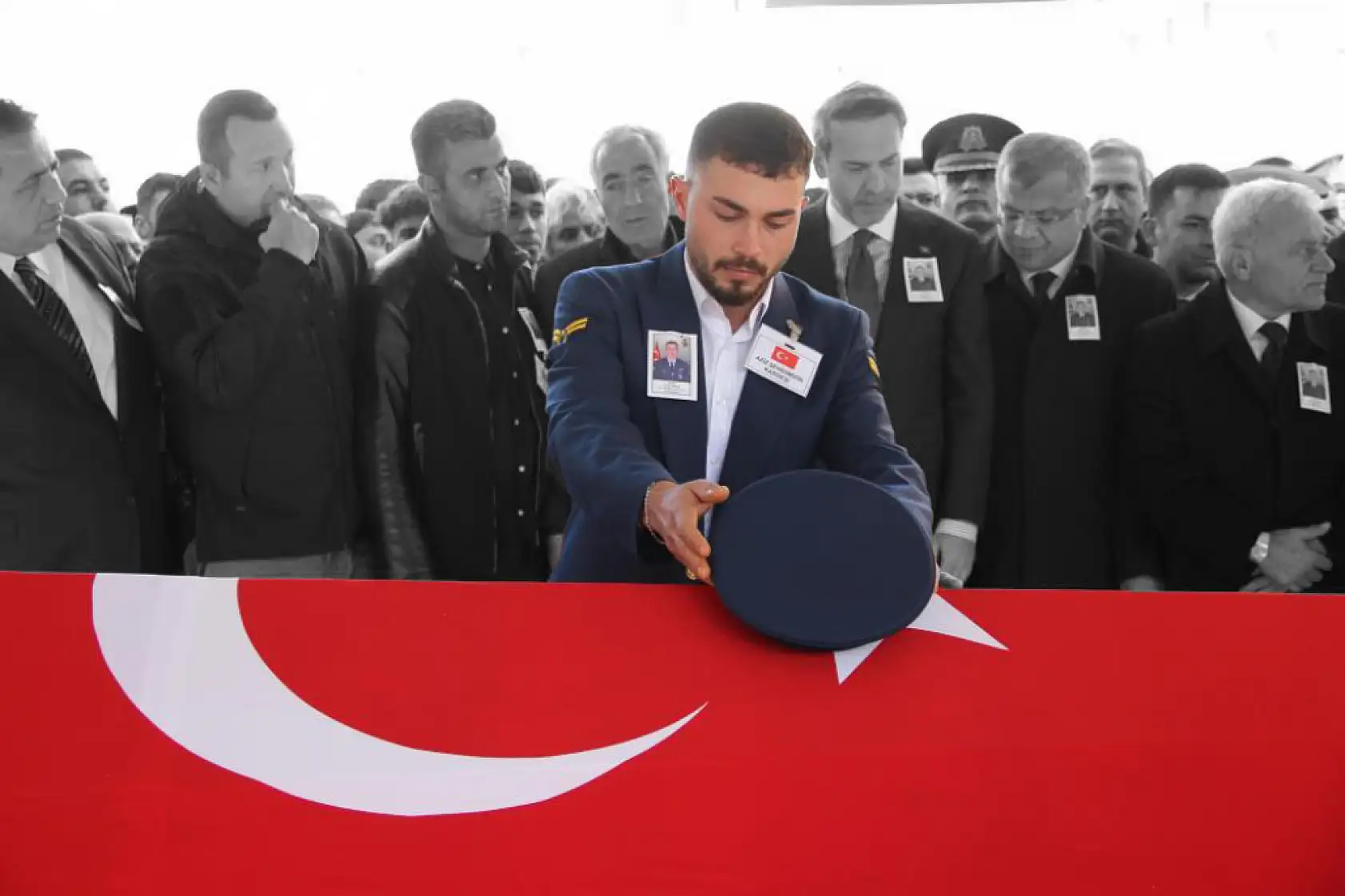 Türkiye şehitlerini uğurladı