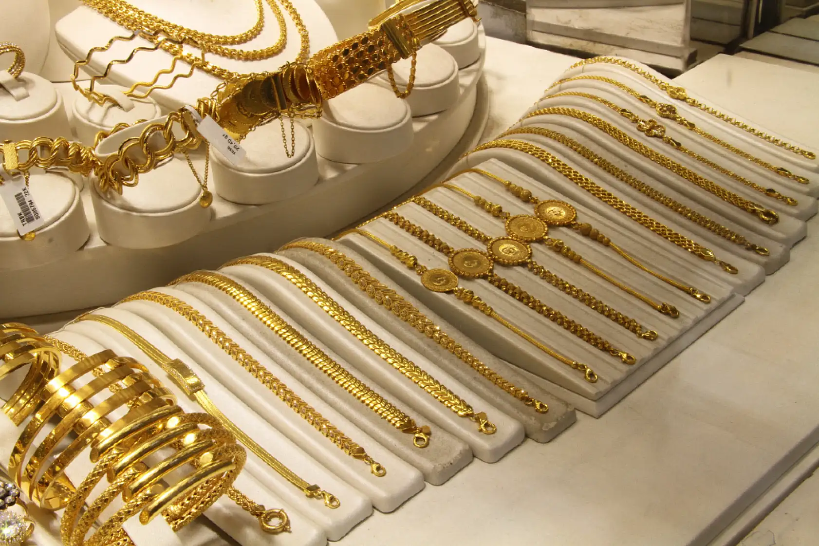 Altın Fiyatlarında Durgun Seyir: Esnaftan 'Telaş Yapmayın' Uyarısı