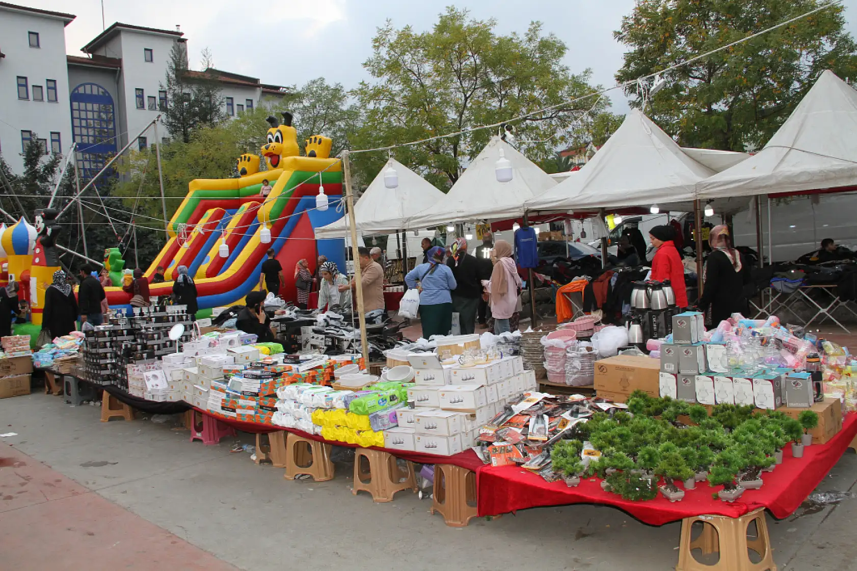 Lezzet, Eğlence ve Renk Bir Aradaydı: Çarşamba Festivale Doydu