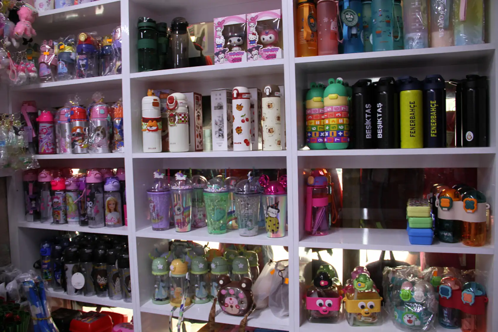 Veliler kırtasiyelere akın ediyor!