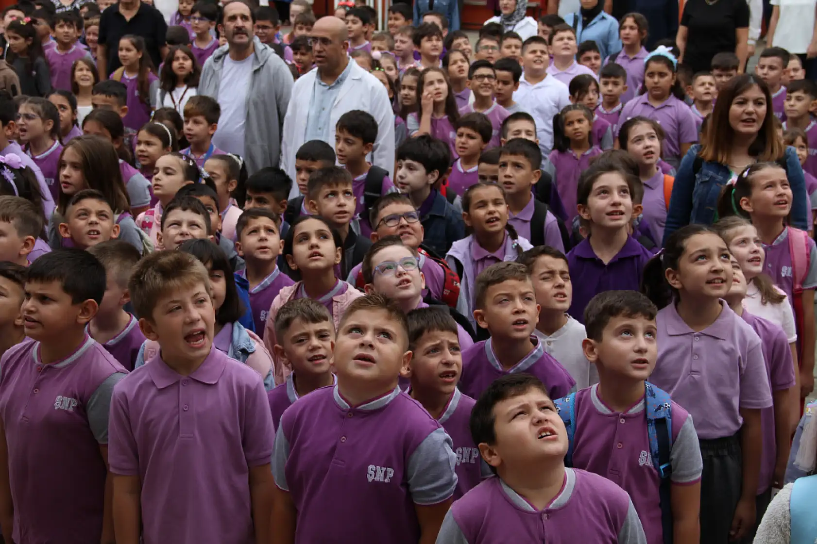 Çarşamba'da okullarda ilk zil çaldı