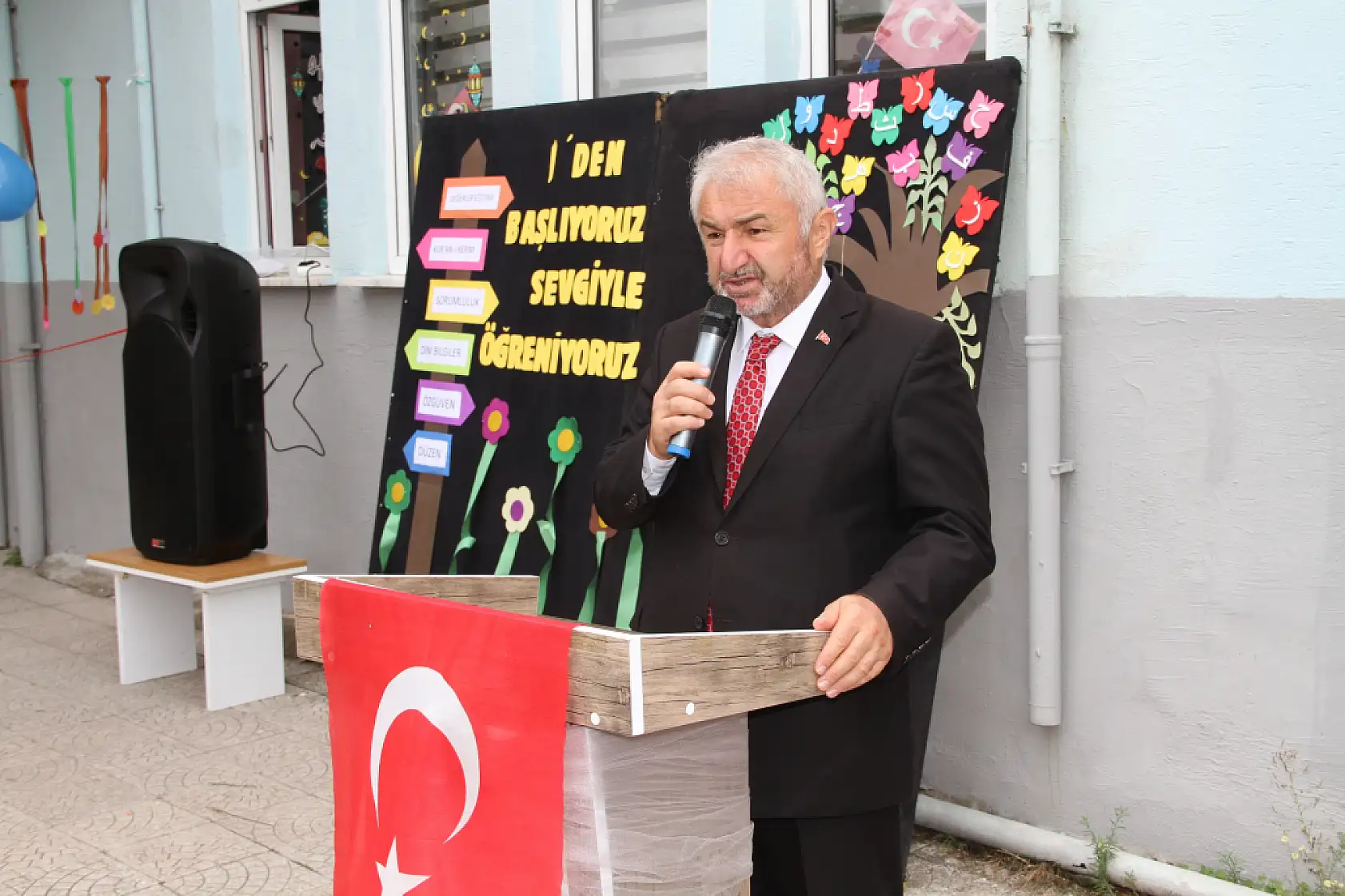 Yeni eğitim döneminde ilk ders duayla başladı