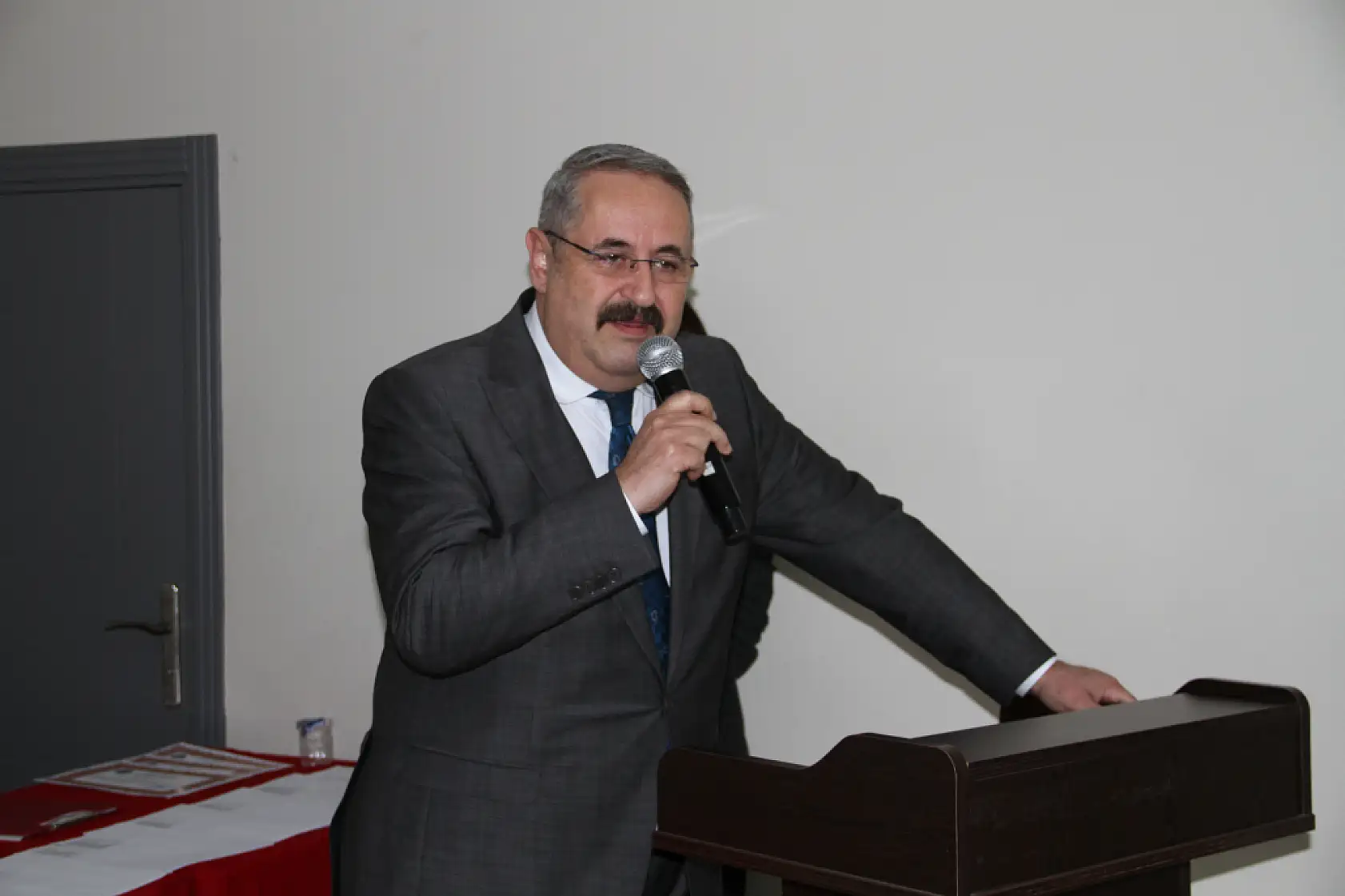 Kokarcaya Karşı Mücadelede Muhtarlara Teşekkür