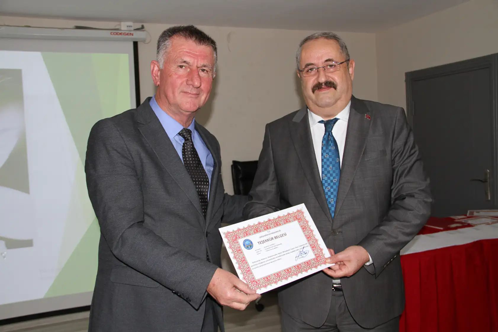 Kokarcaya Karşı Mücadelede Muhtarlara Teşekkür