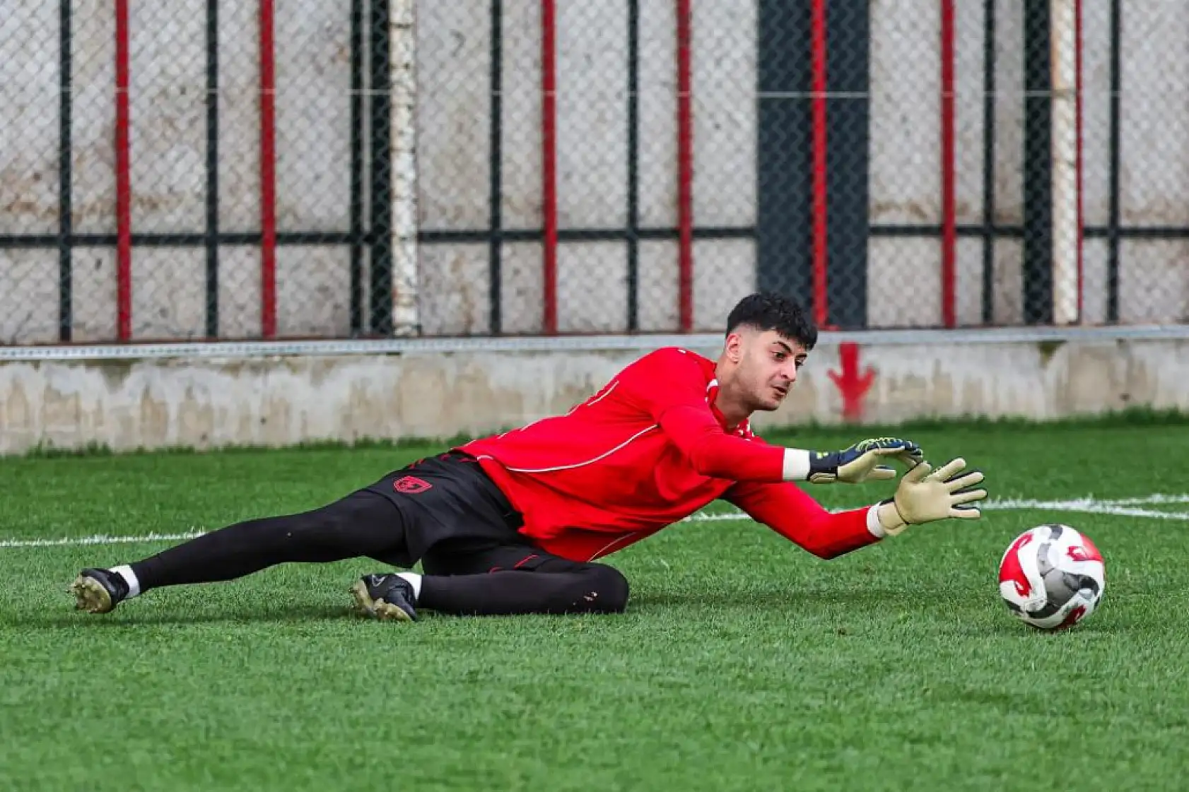 Samsunspor Sezonu Açtı! Yeni Dönem Thomas Reis ile Başladı