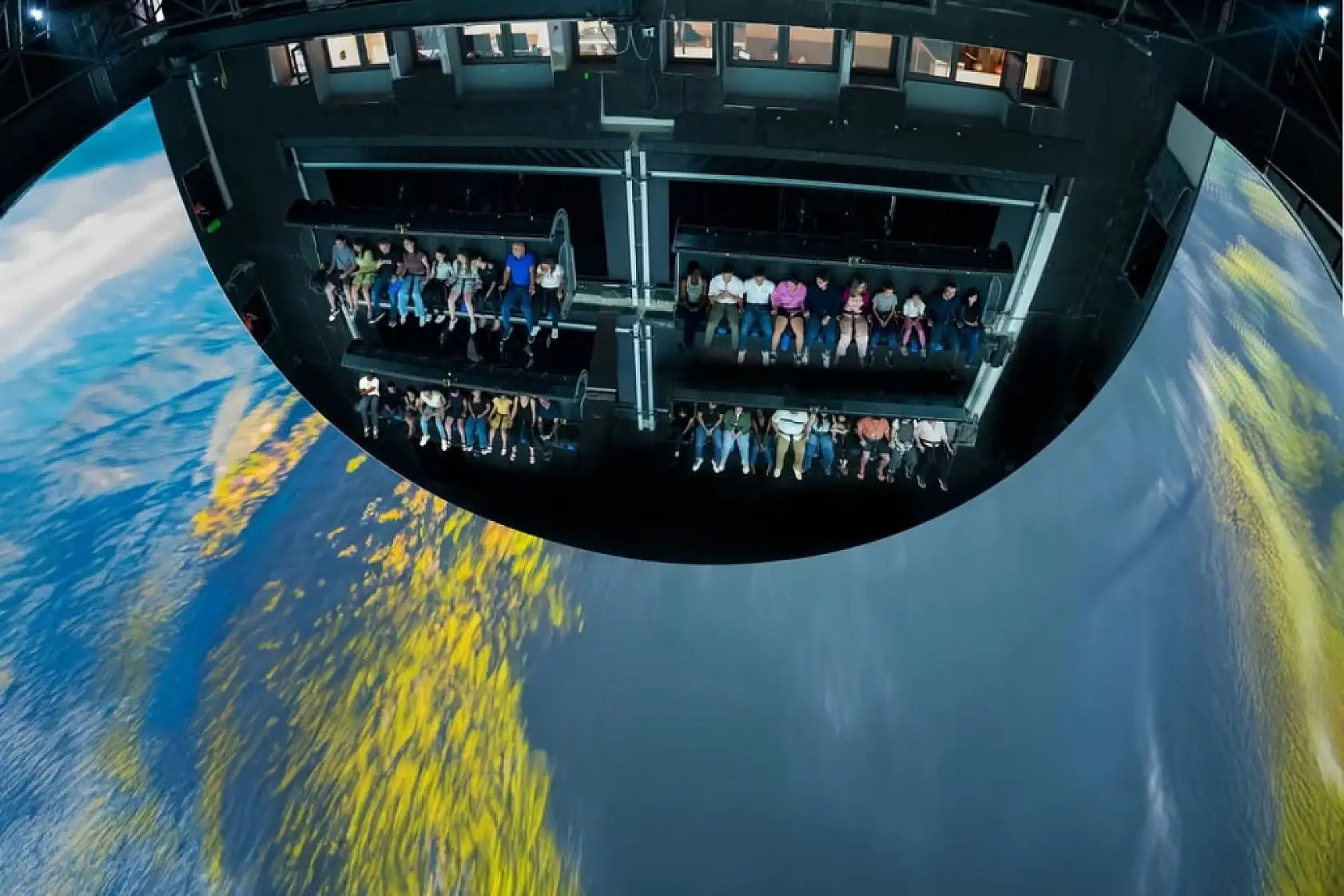 Türkiye'de Bir İlk! 'Uçan Tiyatro' Samsun'da...