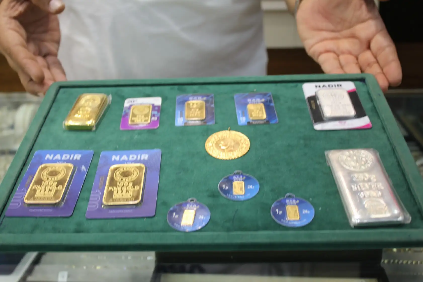 Kafalardaki sorulara kuyumcudan cevaplar : Suriye altını nedir, Samsun'da satılıyor mu?