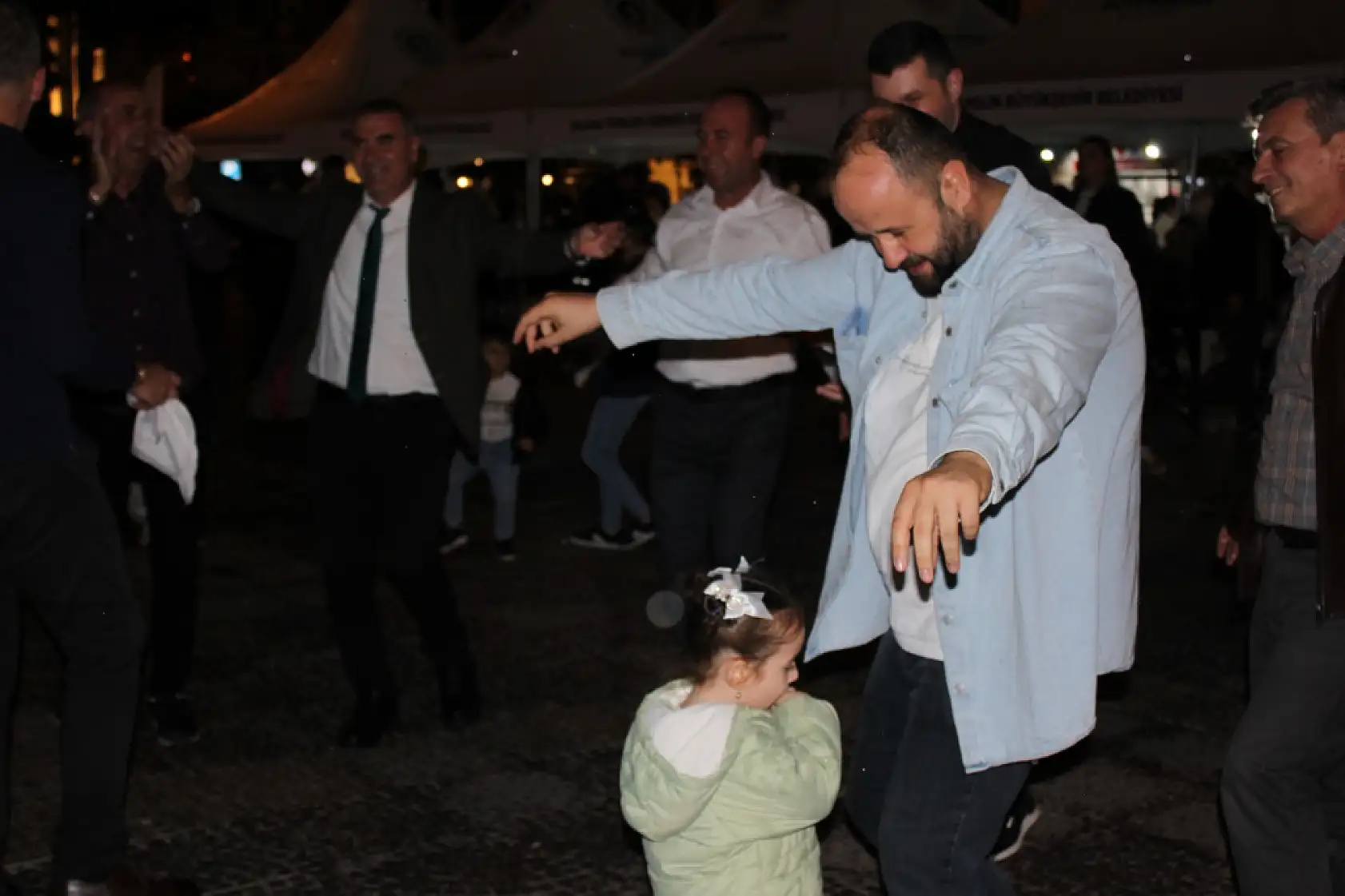 Yöresel Tatlar, Halaylar : Samsun'da Balkan Rüzgarı Esti!