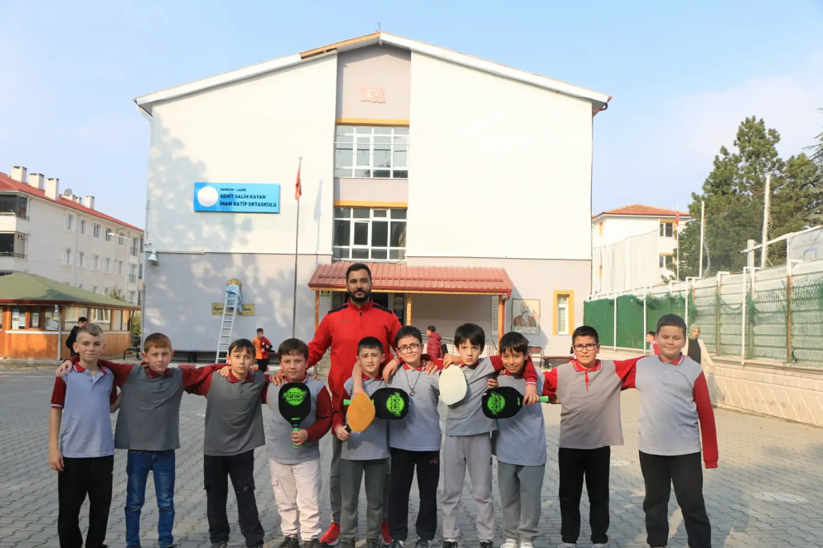 Ladik ilçesinde öğrenciler ve öğretmenler pickleball ile tanıştı