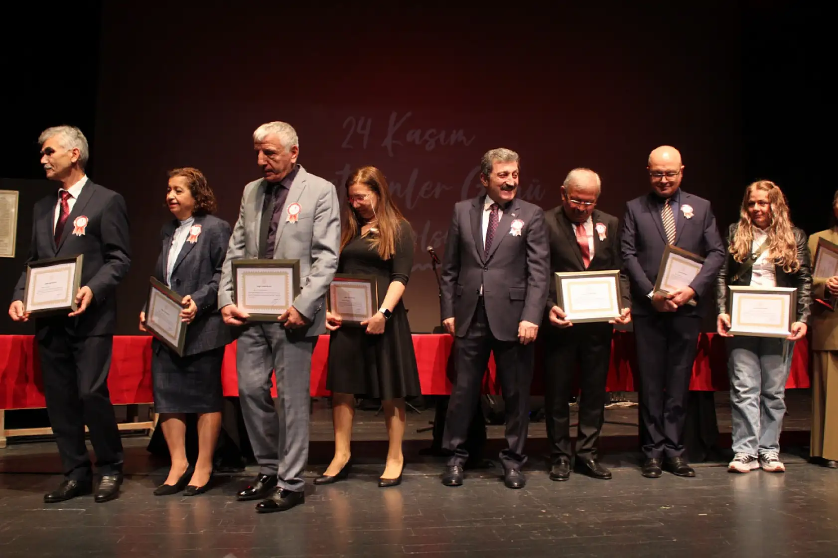 Fotoğraf Sergisi, Konuşmalar, Meslek Yemini…  Samsun'da Öğretmenler Günü Böyle Kutlandı