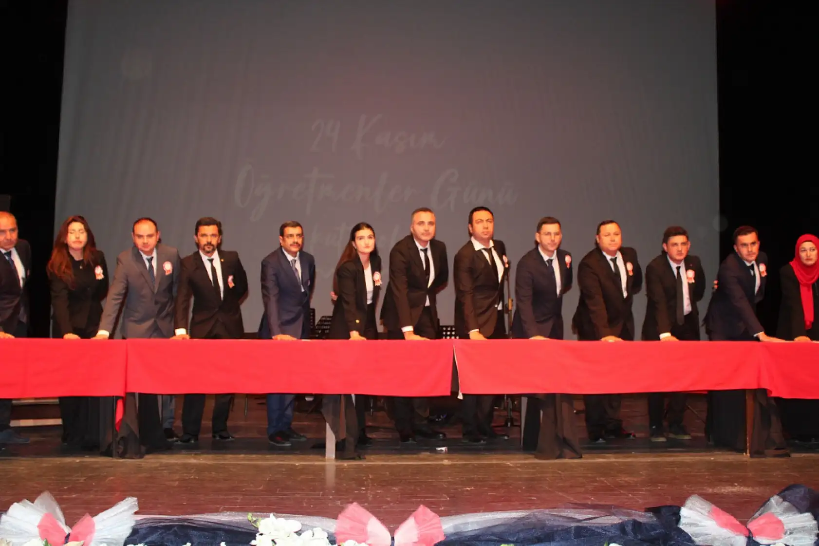 Fotoğraf Sergisi, Konuşmalar, Meslek Yemini…  Samsun'da Öğretmenler Günü Böyle Kutlandı