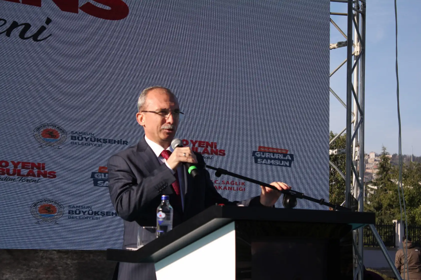 Türkiye'de Bir İlk: 100 Ambulans Aynı Anda Hizmete Girdi