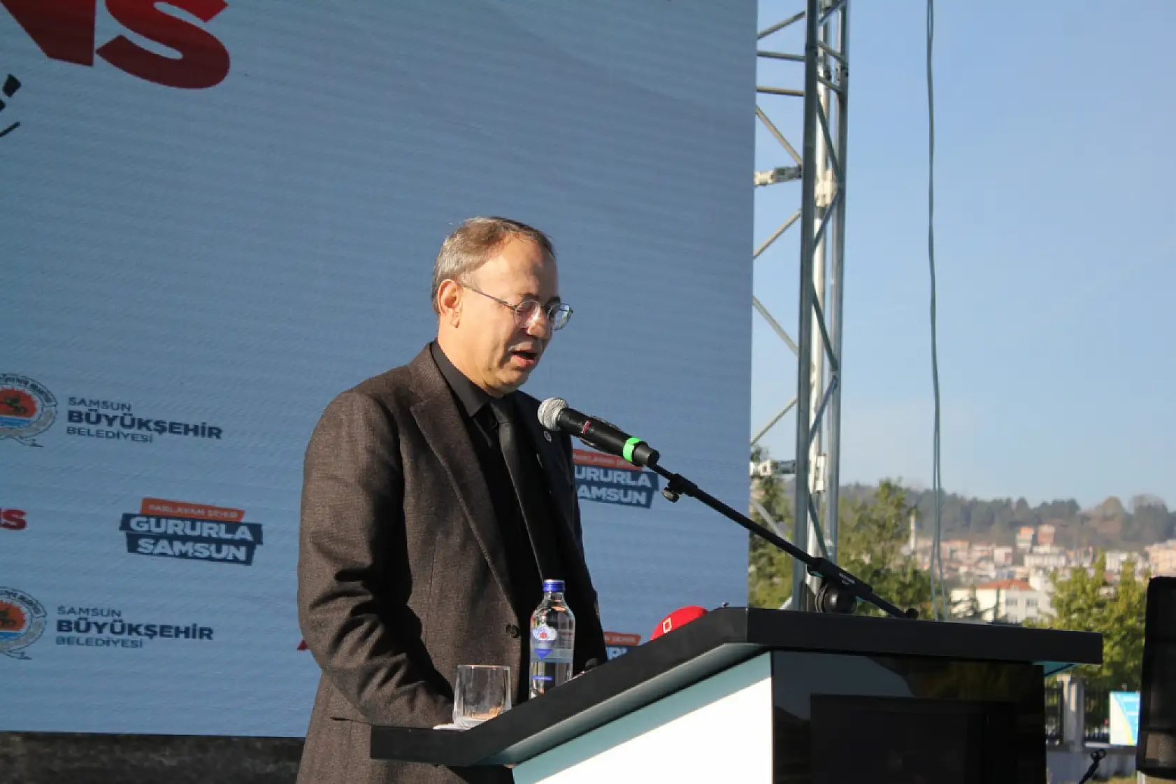 Türkiye'de Bir İlk: 100 Ambulans Aynı Anda Hizmete Girdi