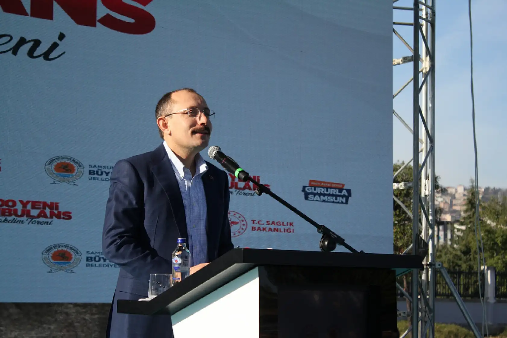 Türkiye'de Bir İlk: 100 Ambulans Aynı Anda Hizmete Girdi