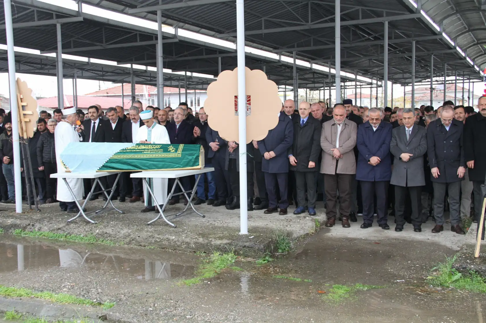 Başkan Şencan'dan Kızına Son Görev