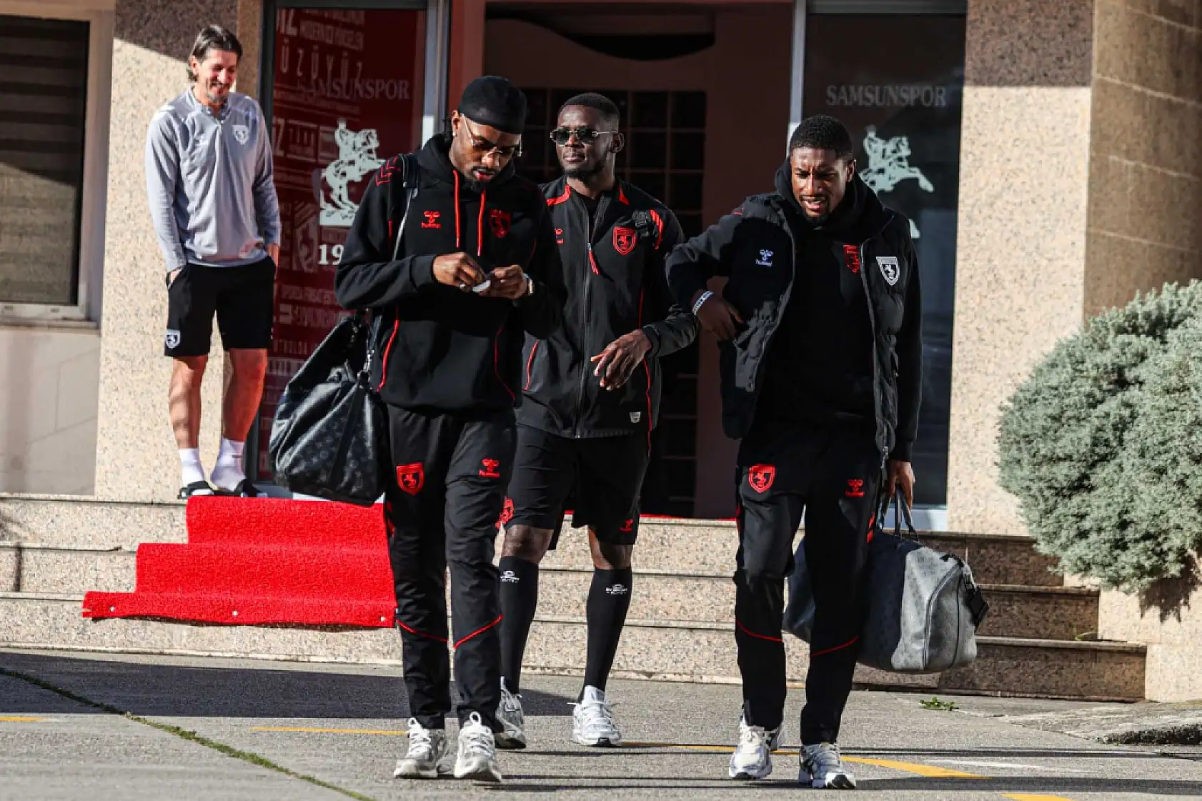 Samsunspor, Fenerbahçe maçı için Adana'ya gitti