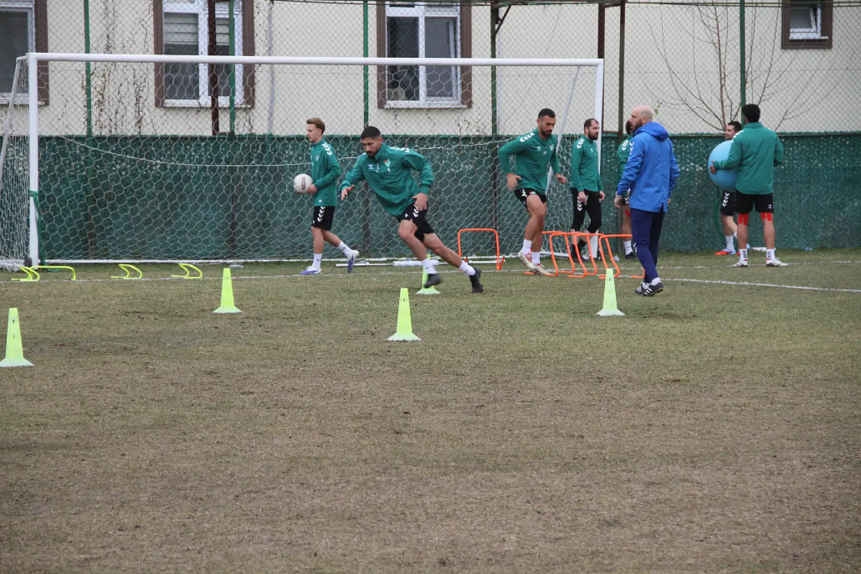 Yeşil-Beyazlılar Kenetlendi: Çarşambaspor Final Yürüyüşünde