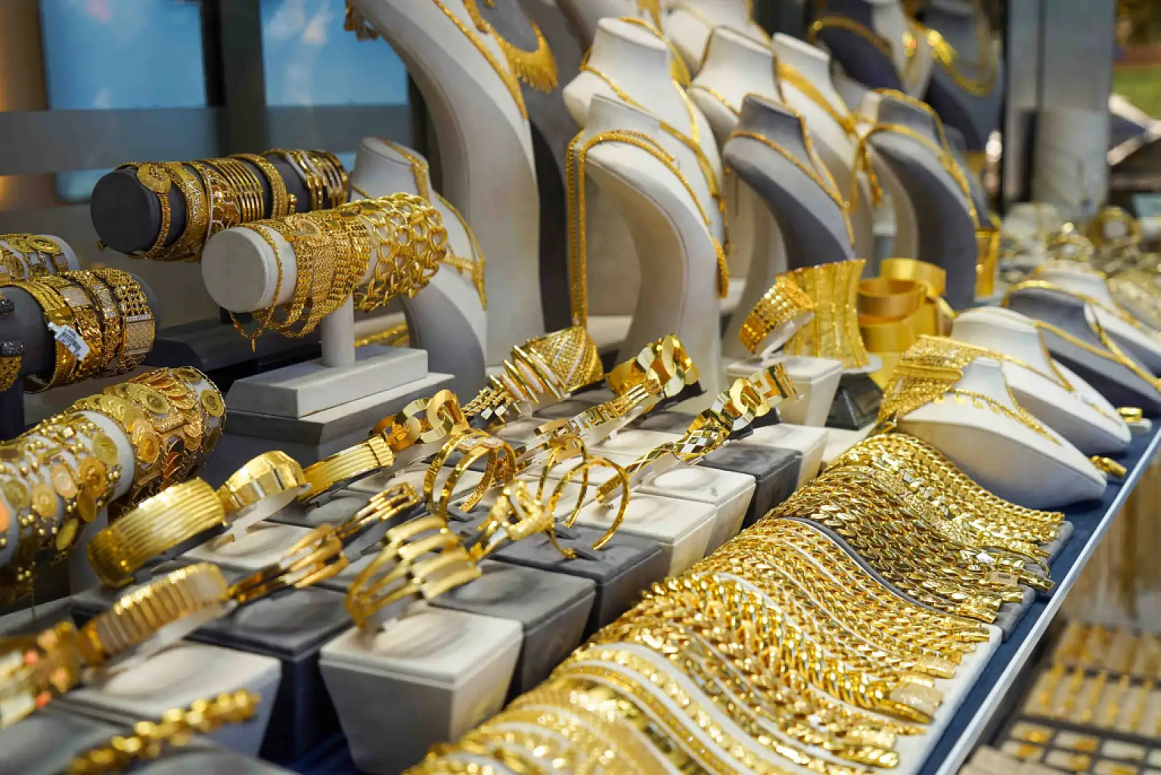 Gram Altında Rekor Üstüne Rekor: Yatırımcılar 5 Bin TL Sonrası Ne Yapmalı?