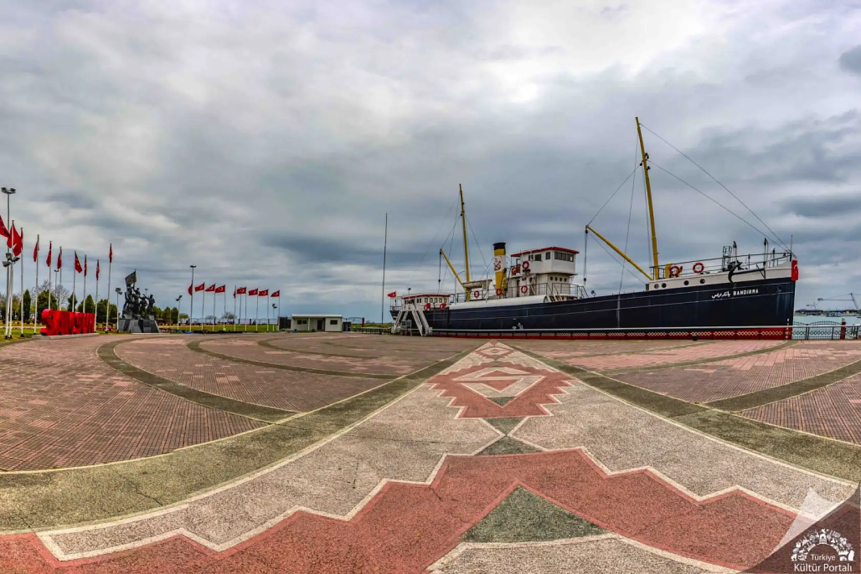 29 Ekim'de  kaç kişi bandırma vapuru müzesini ziyaret etti?