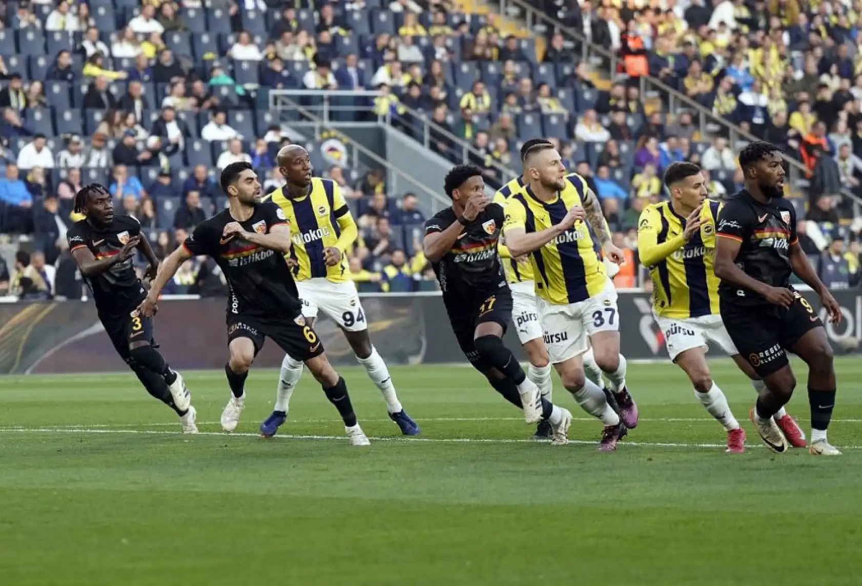 Fenerbahçe ile Kayserispor 49. randevuda