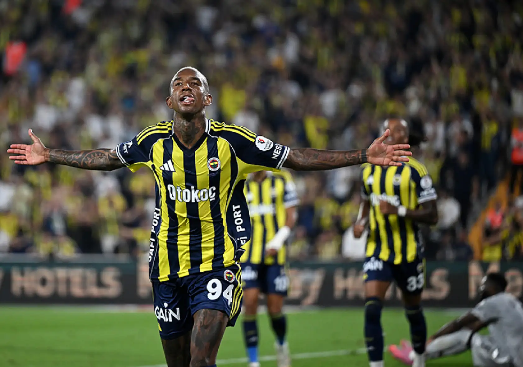 Fenerbahçe Kocaelispor'u 3-1'le Geçti: İlk 3 Puan 3 Golle Geldi