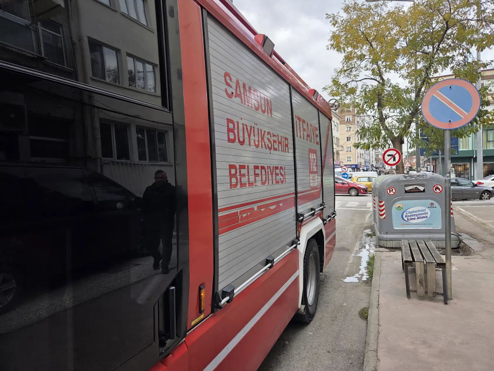 İlkadım'da çöp konteyneri yangını