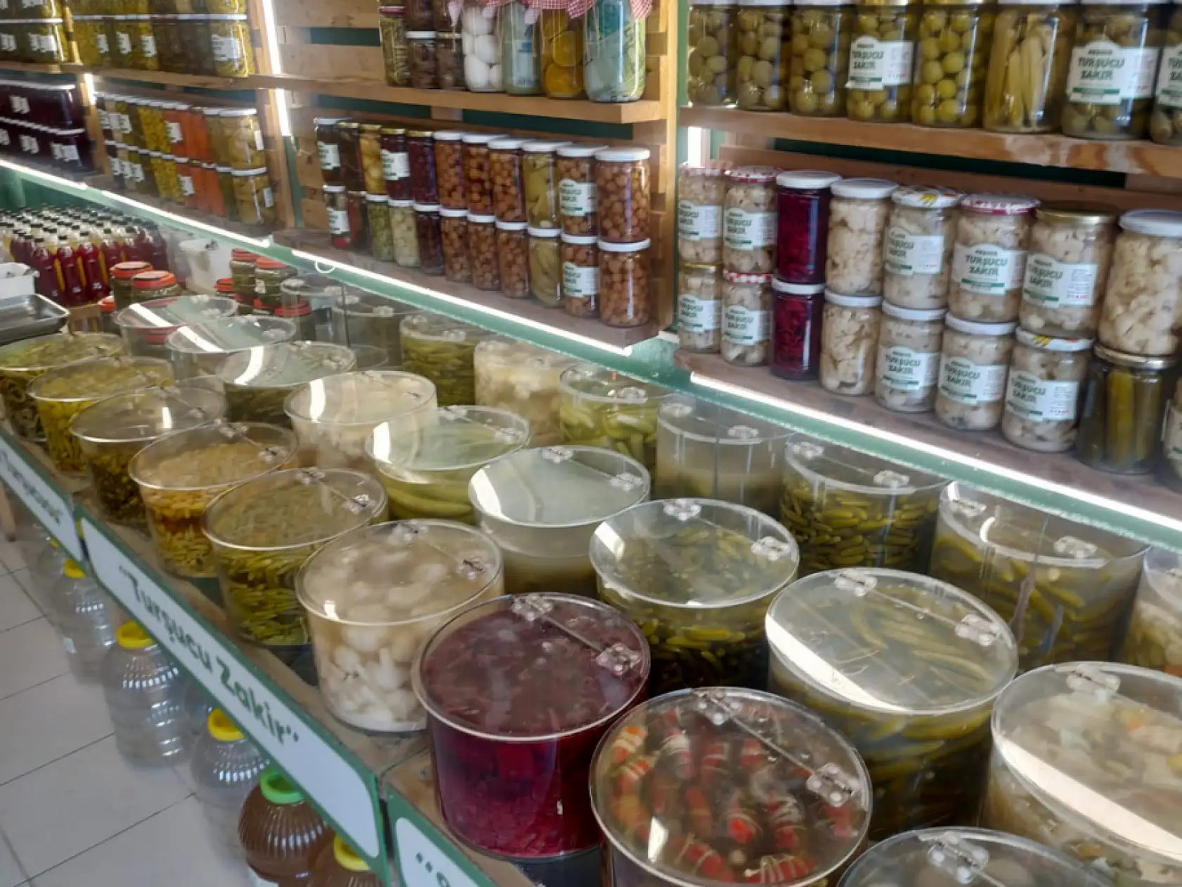 Turşu Geleneği Kadın Eliyle Yaşıyor