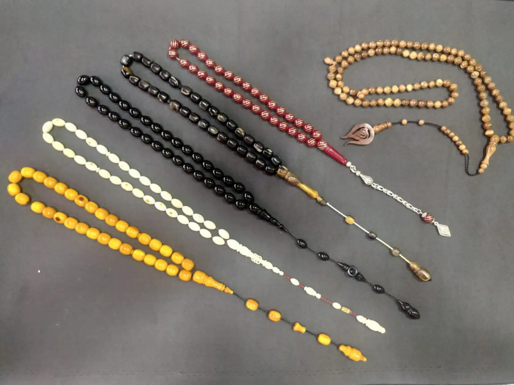 'Tespih Parmak Ucundaki Huzurdur'