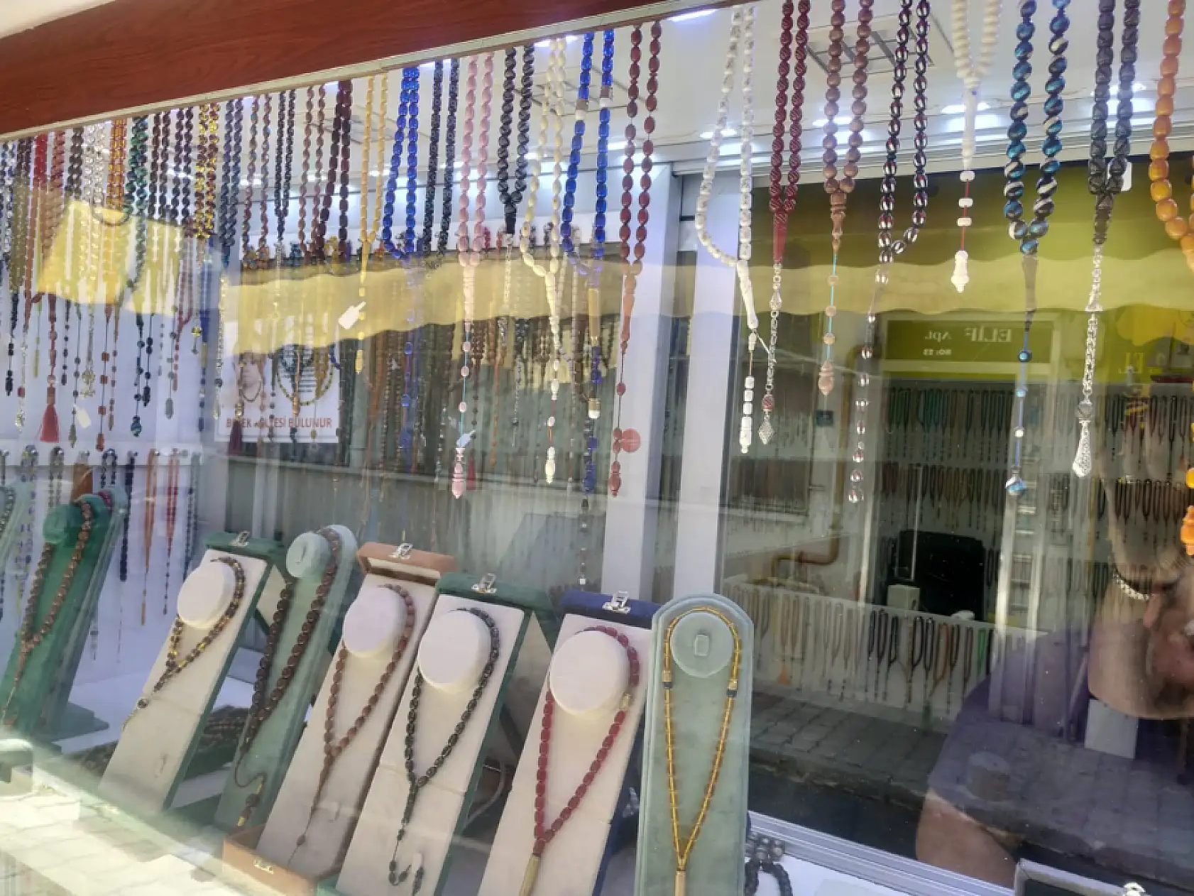 'Tespih Parmak Ucundaki Huzurdur'