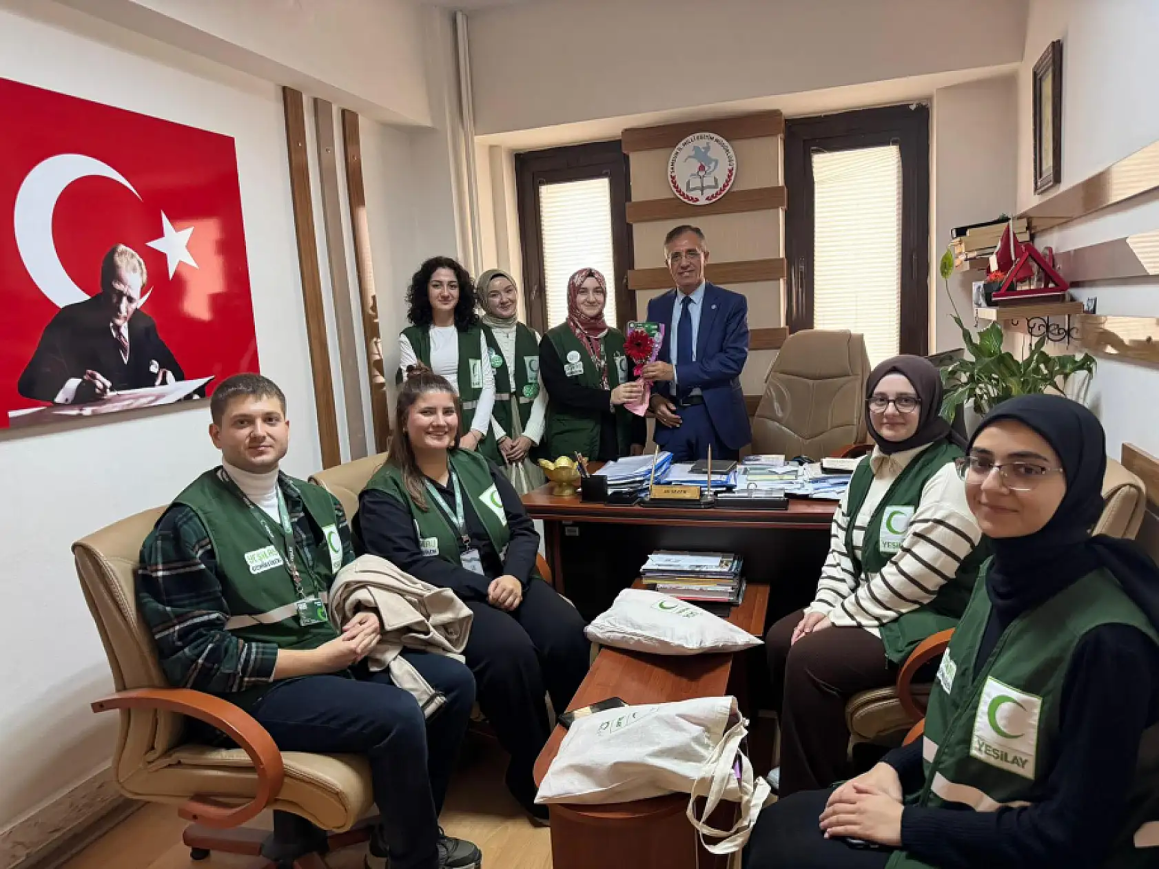 Samsun'da Yeşilay 24 Kasım Öğretmenler Günü ziyareti düzenledi