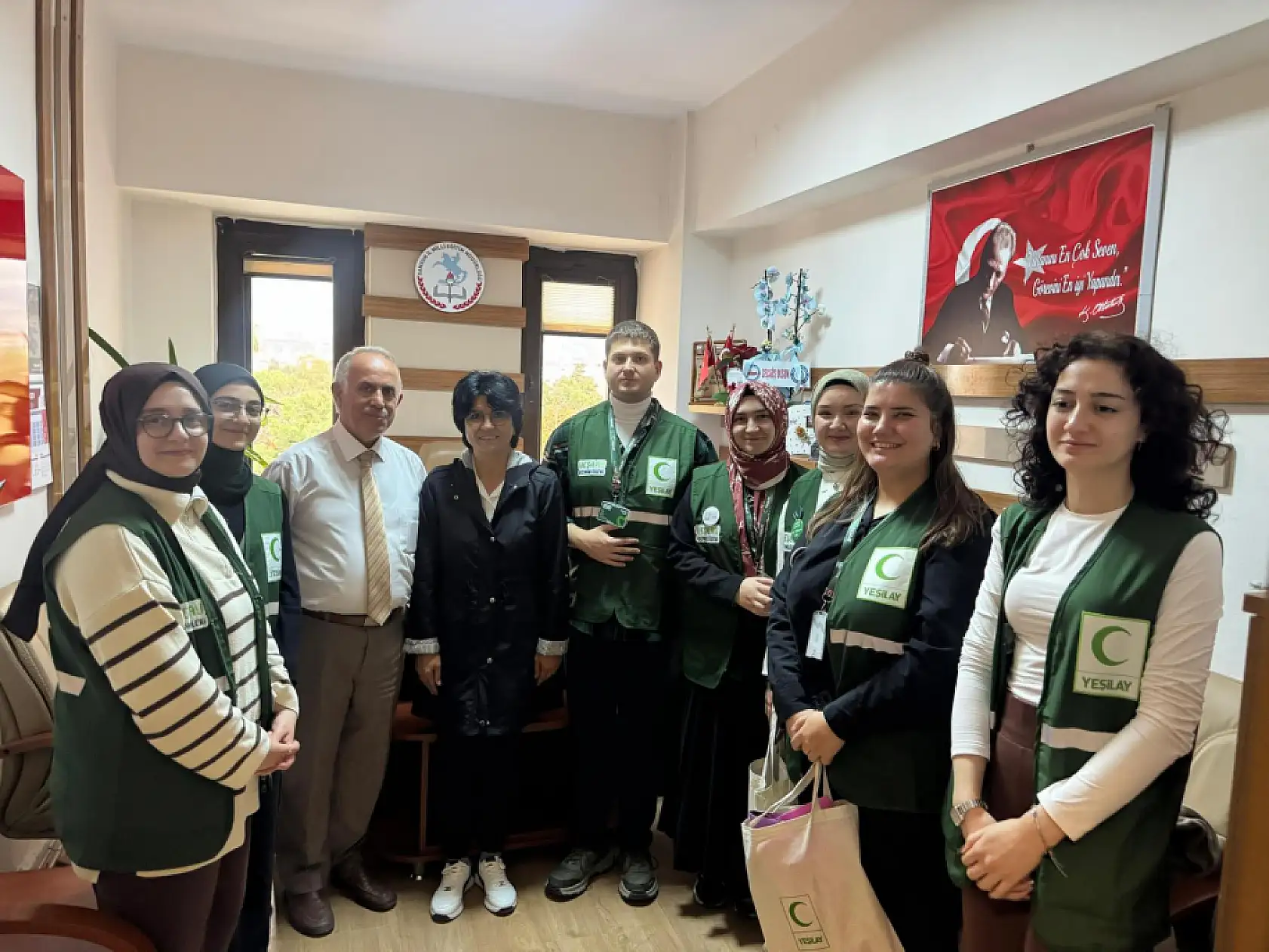 Samsun'da Yeşilay 24 Kasım Öğretmenler Günü ziyareti düzenledi