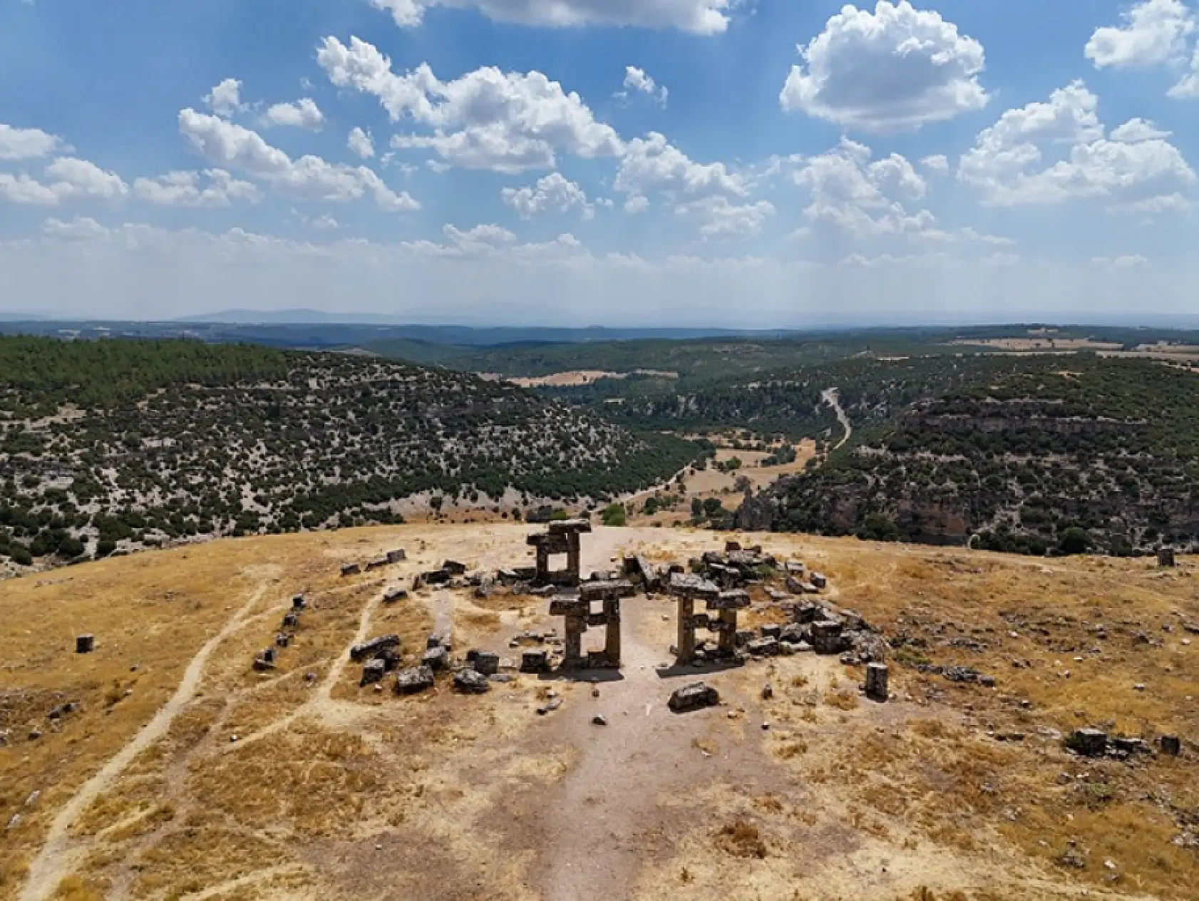 Blaundos Antik Kenti'nde yeni kalıntılara ulaşıldı